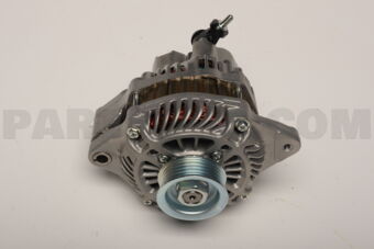 Suzuki 3140065J14 GENERATOR ASSY