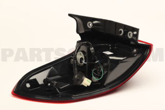 Suzuki 3565086R00 LAMP UNIT,RR COMB RH APK416