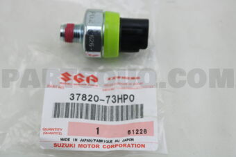 Suzuki 3782073HP0 SWITCH ASSY OIL PRESSURE