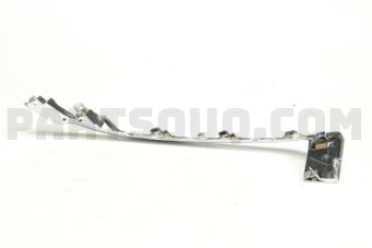 Suzuki 7175257L200PG GARNICH, FOG LAMP BEZEL RH,(CHROME)