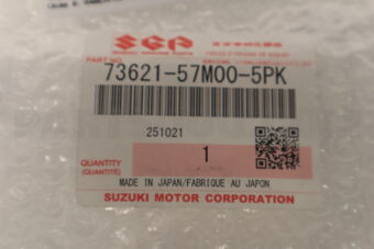 Suzuki 7362157M005PK LOUVER,CTR VENT SN413V,SN415VD