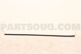 Suzuki 7758064J1026U GUARD,FRONT SPLASH,R(WHITE)