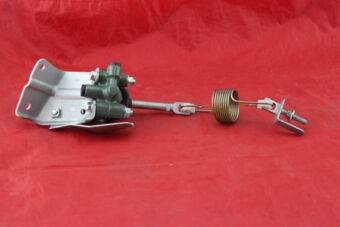 Toyota 4790060242 VALVE ASSY, LOAD SENSING W/SPRING