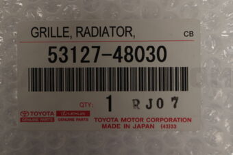 Toyota 5312748030 GRILLE RADIATOR