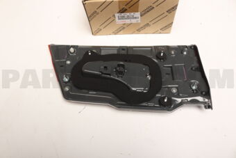 Toyota 8158026110 LAMP ASSY RR RH