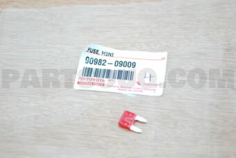 Toyota 9098209009 ENGINE ROOM FUSE