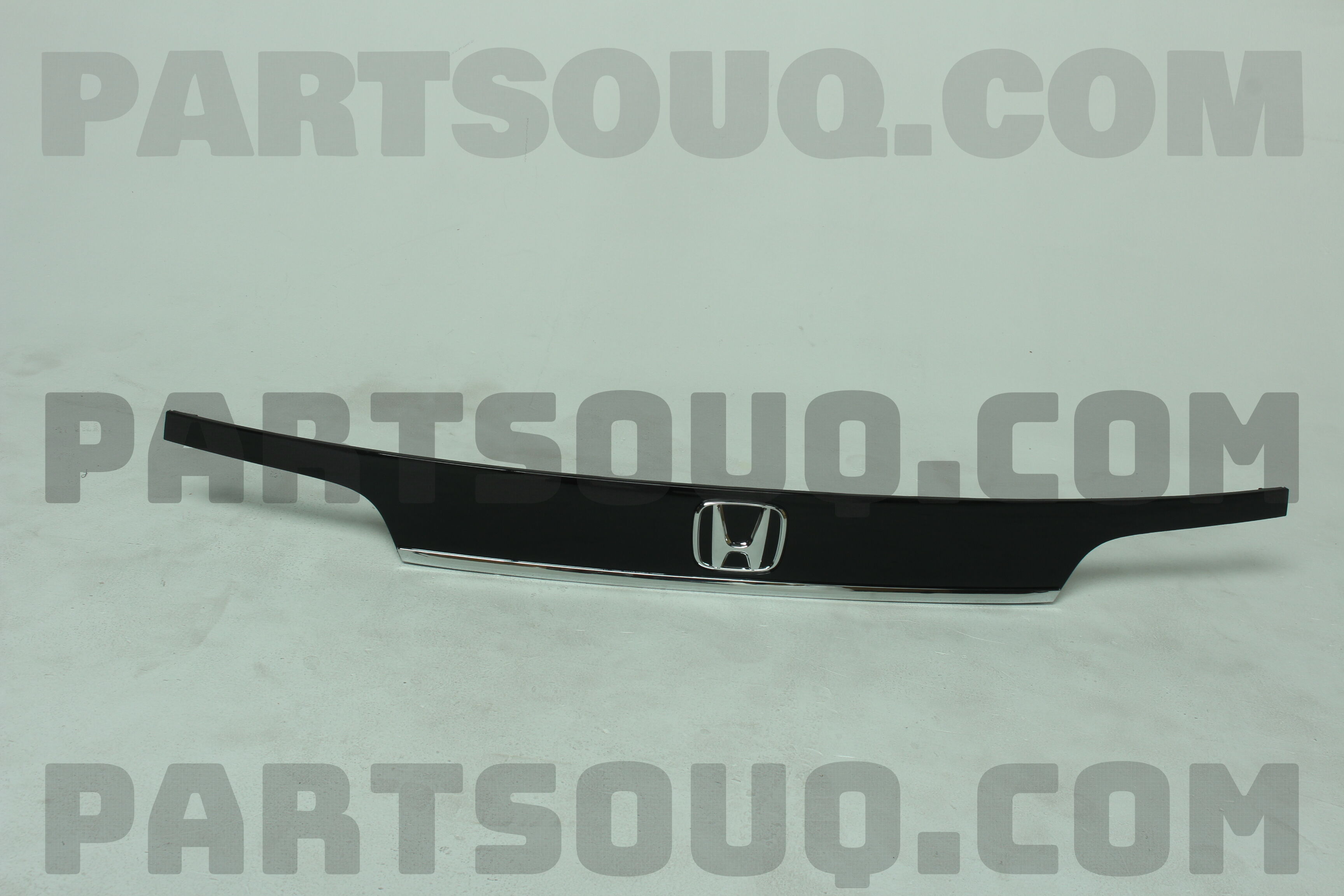 GARNISH RR- NH556 74890T0GA11ZA | Honda Parts | PartSouq