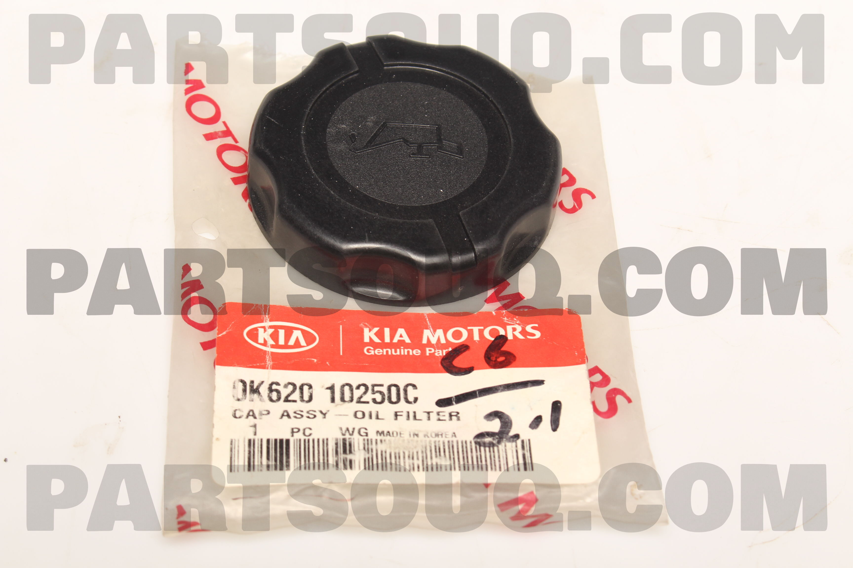 0K62010250C CAP ASSY-OIL FILLER