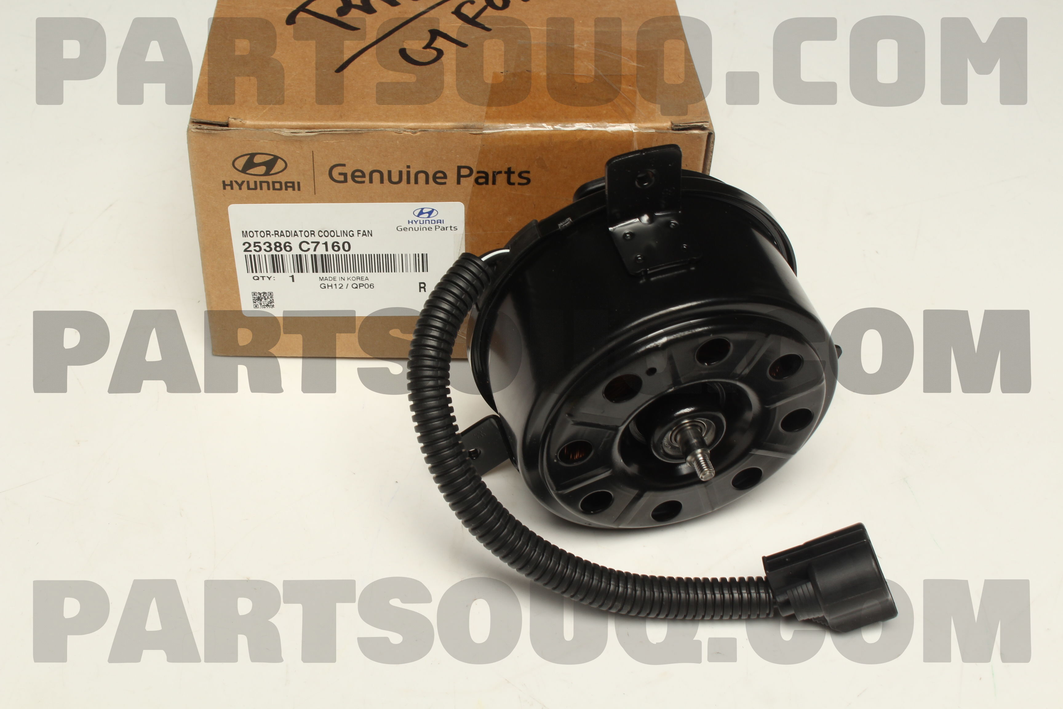 MOTOR-RADIATOR COOLING FAN 25386C7160 | Hyundai / KIA Parts | PartSouq