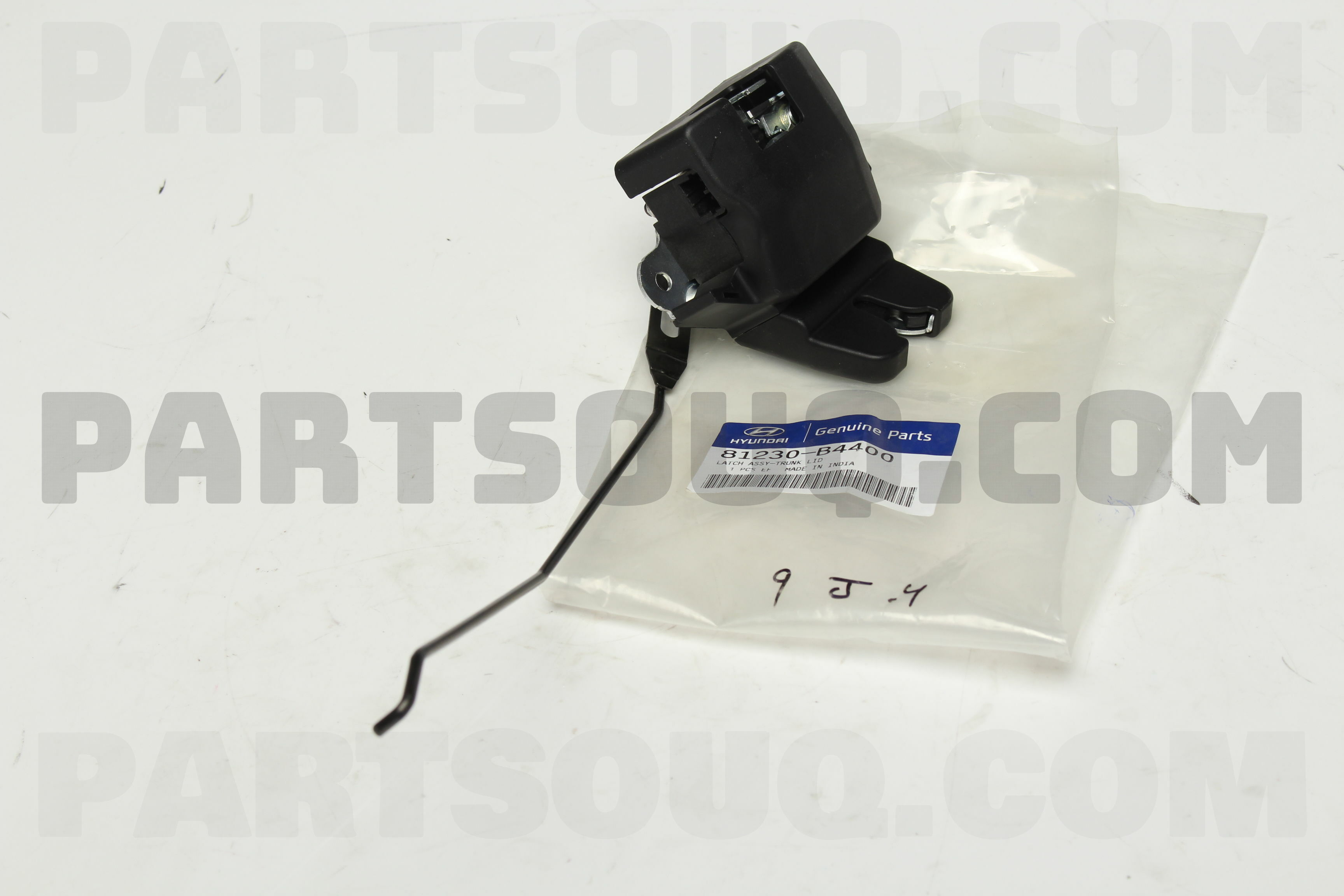LATCH ASSYTRUNK LID 81230B4400 Hyundai / KIA Parts PartSouq