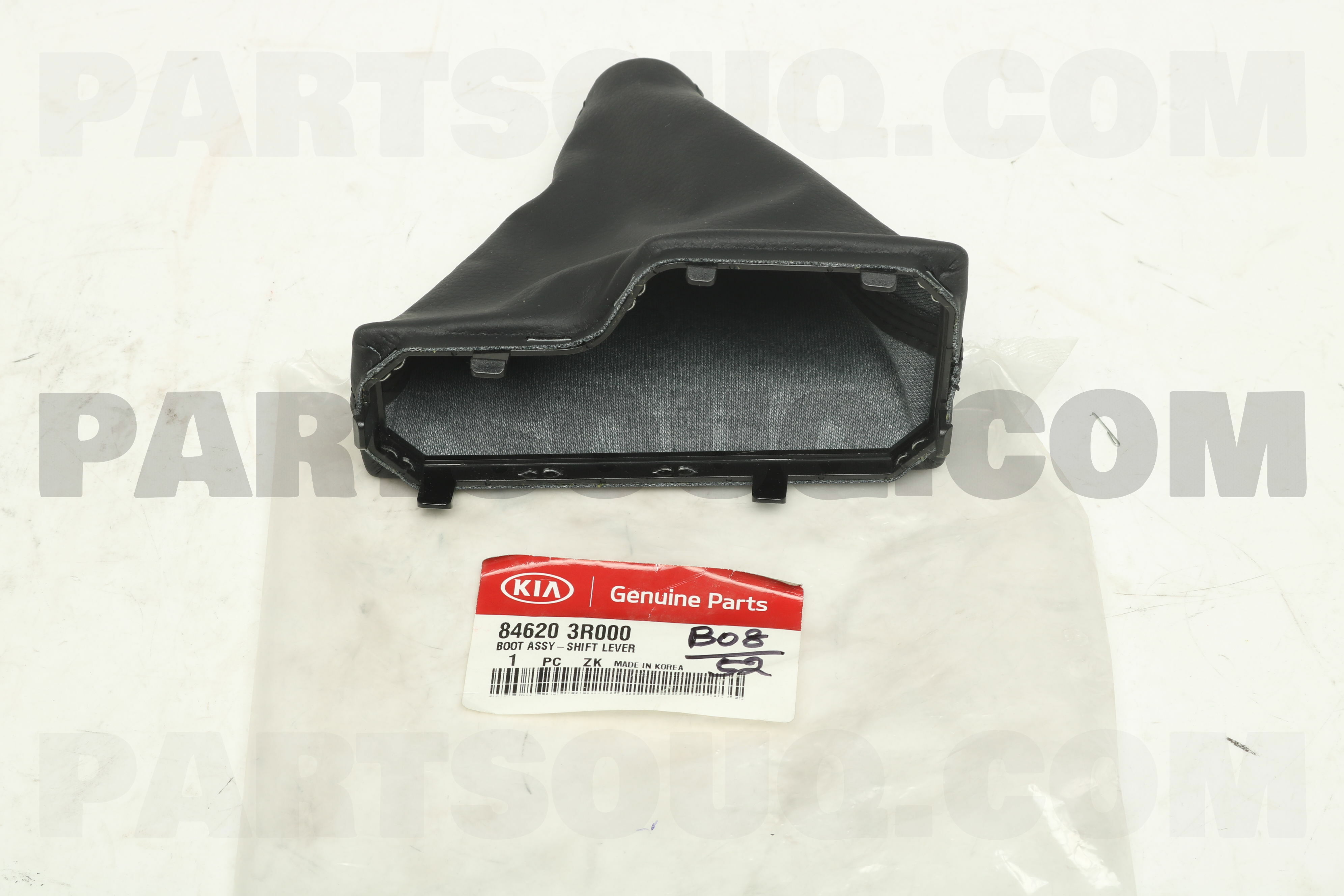 BOOT ASSYSHIFT LEVER 846203R000 Hyundai / KIA Parts PartSouq