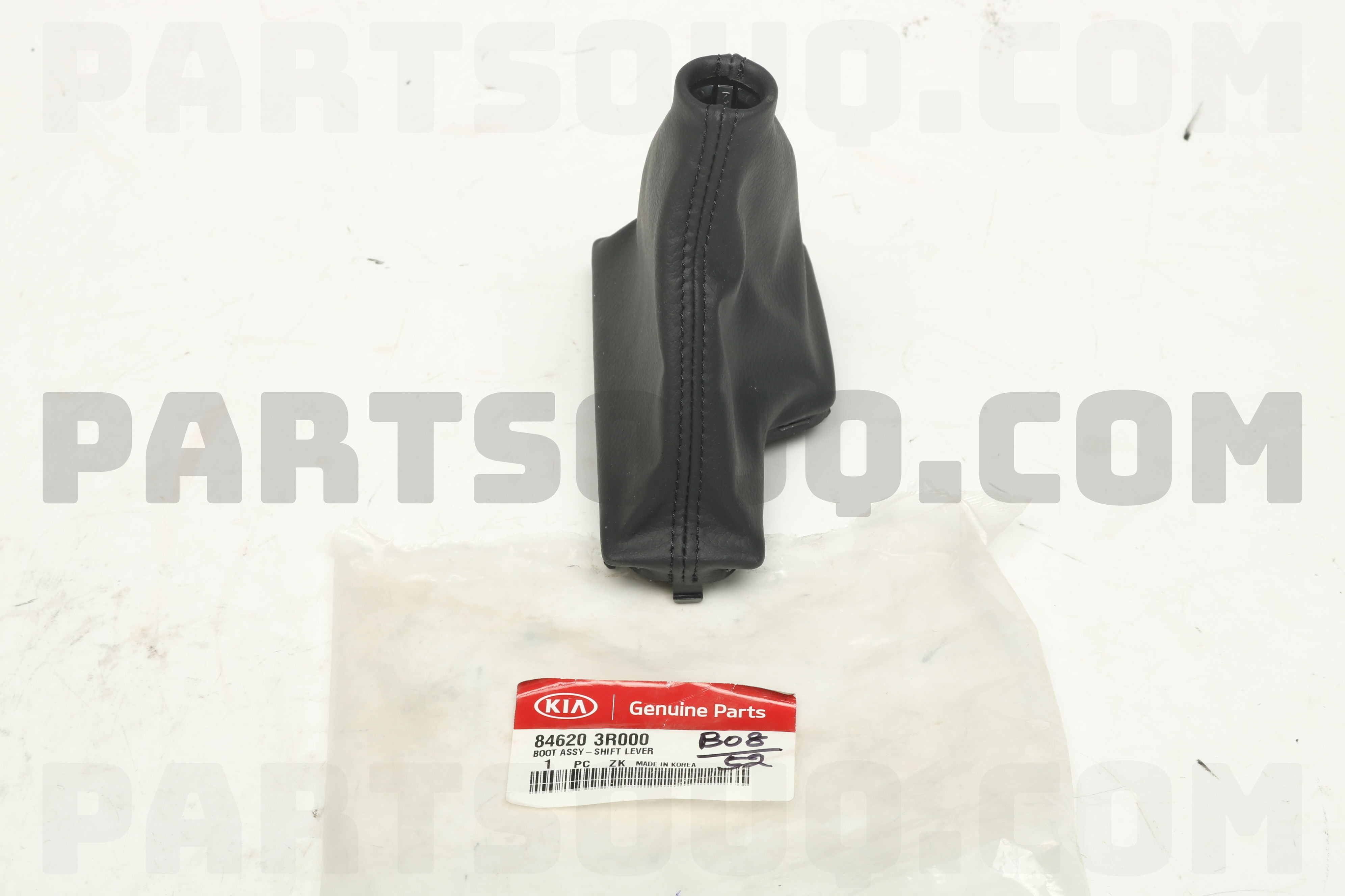 BOOT ASSYSHIFT LEVER 846203R000 Hyundai / KIA Parts PartSouq