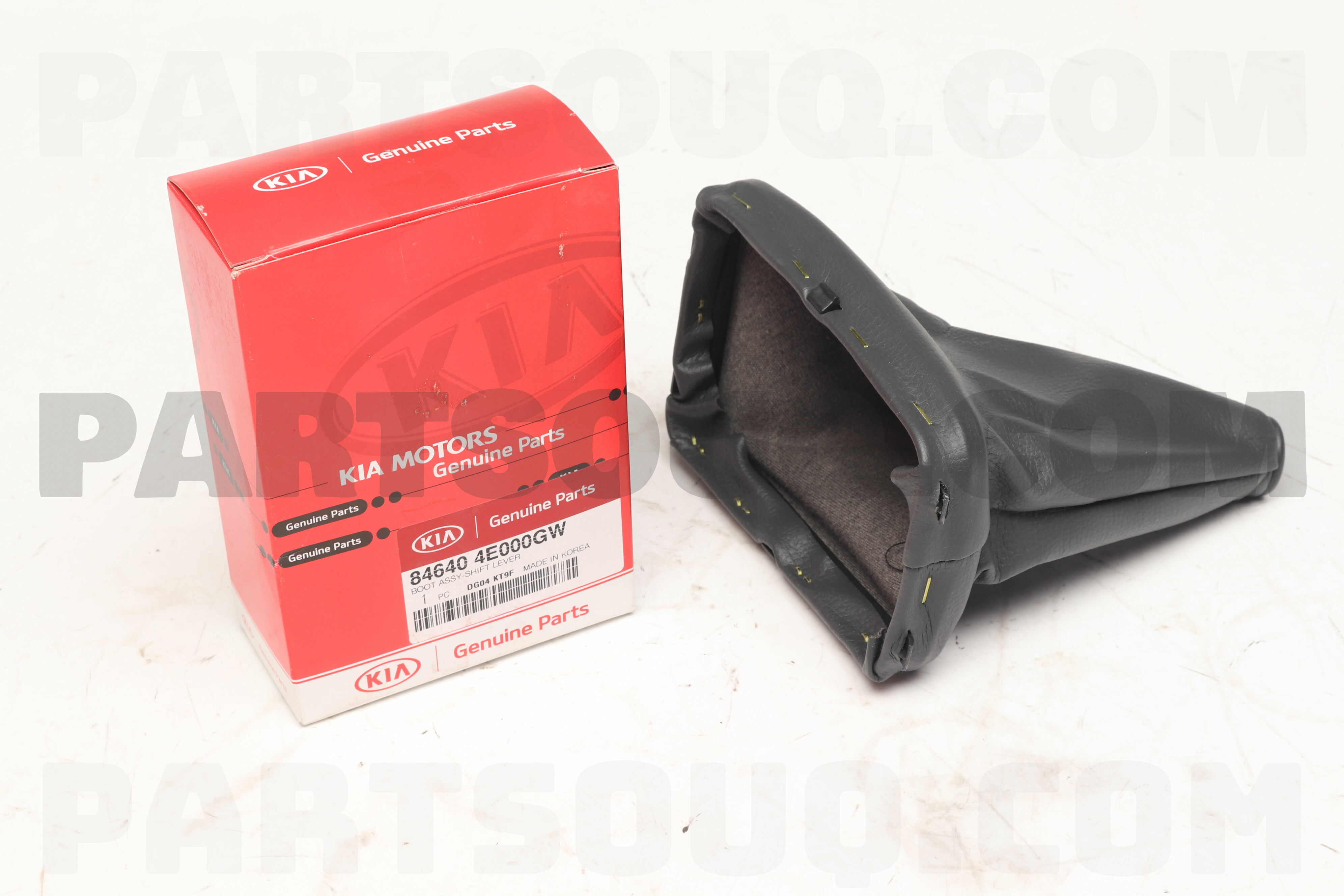 Genuine Hyundai 84640-2B300-WK Shift Lever Boot Assembly Genuine Hyundai 84640-2B300-WK Shift Lever Boot Assembly