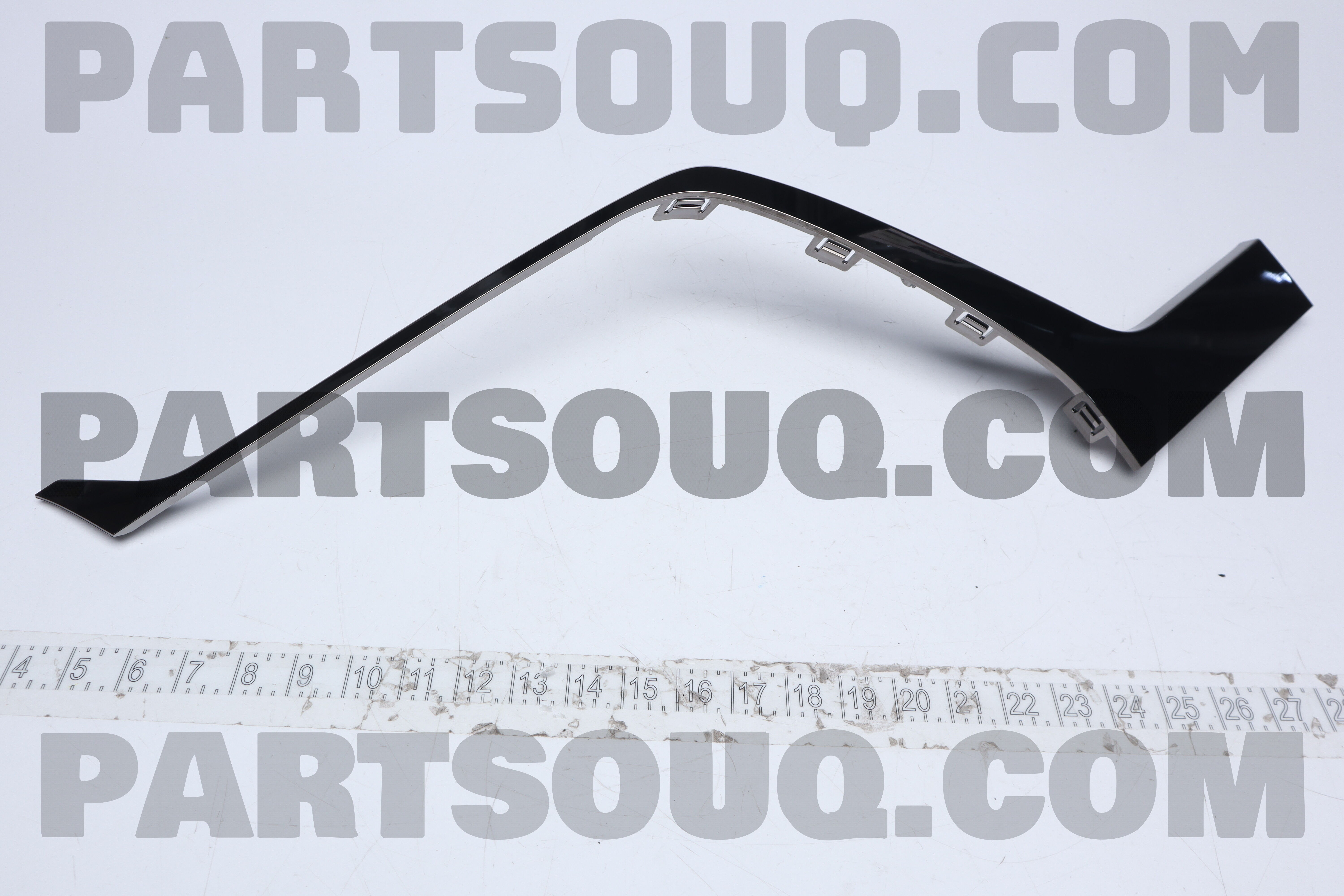 PIECE-RADIATOR GRILLE,RH 863A8BV300 | Hyundai / KIA Parts | PartSouq