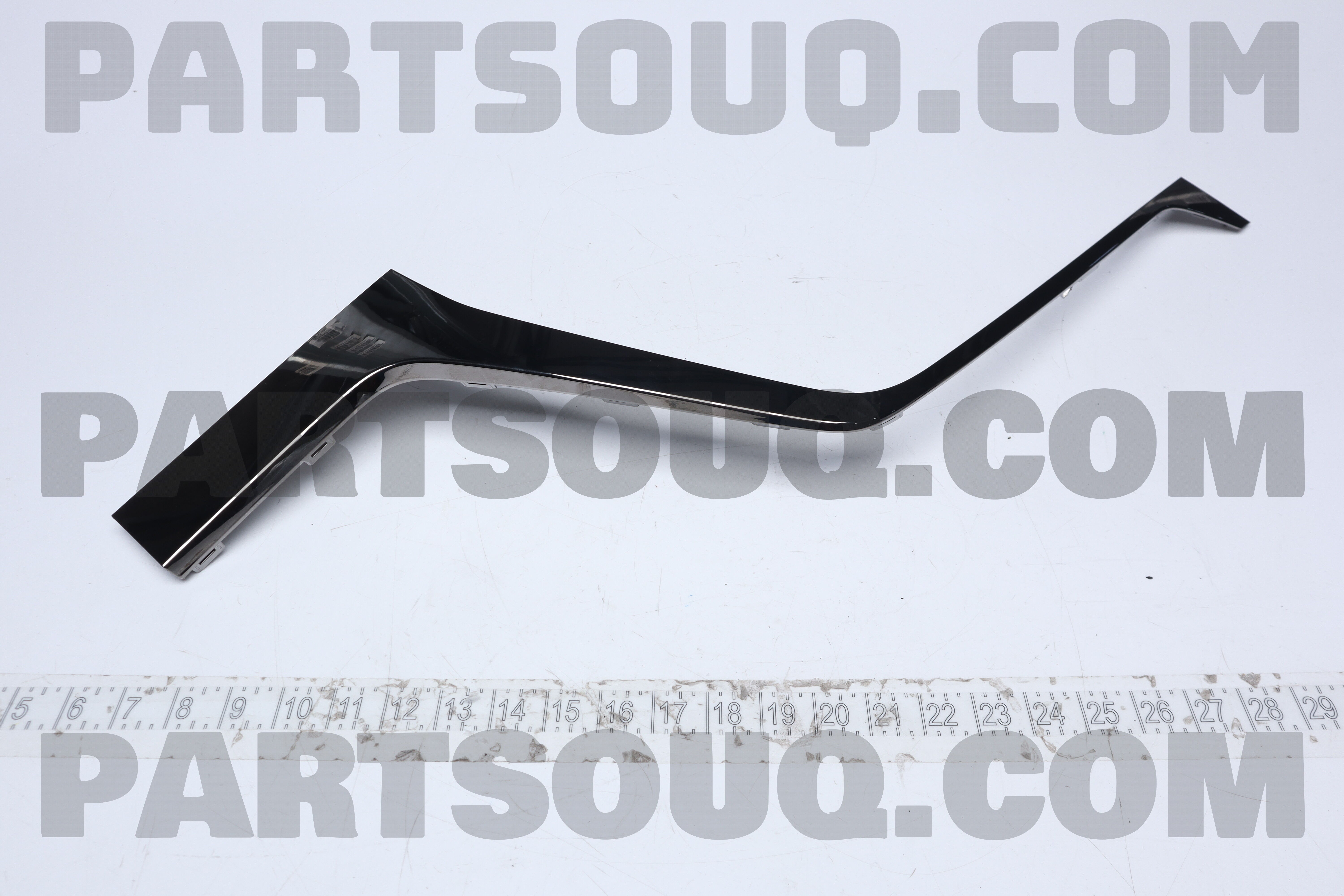 PIECE-RADIATOR GRILLE,RH 863A8BV300 | Hyundai / KIA Parts | PartSouq