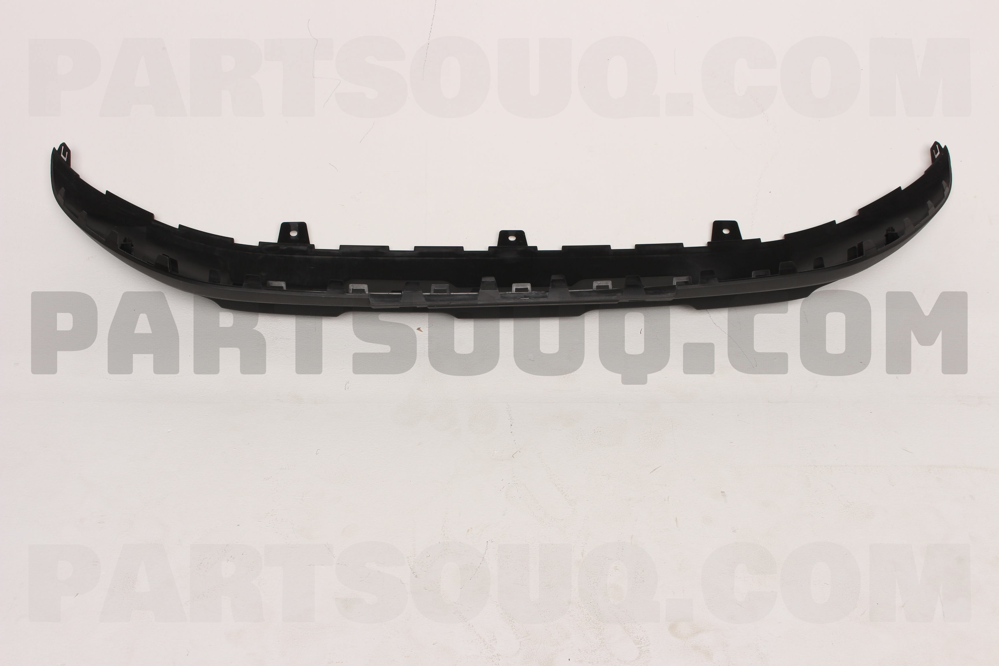 SKID PLATEFR BUMPER 86577BV000 Hyundai / KIA Parts PartSouq