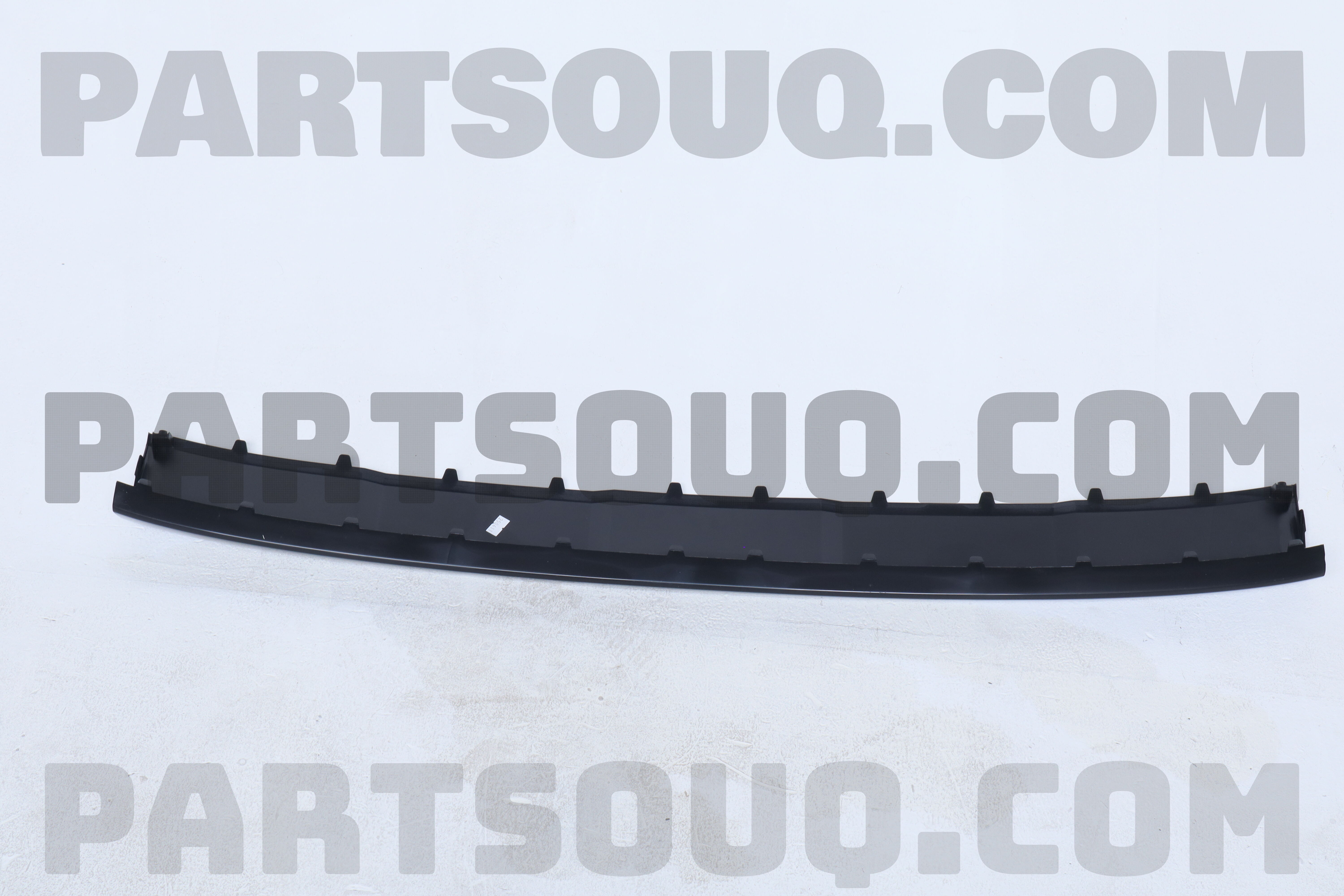 SKID PLATE-FR BUMPER 86577P6100 | Hyundai / KIA Parts | PartSouq