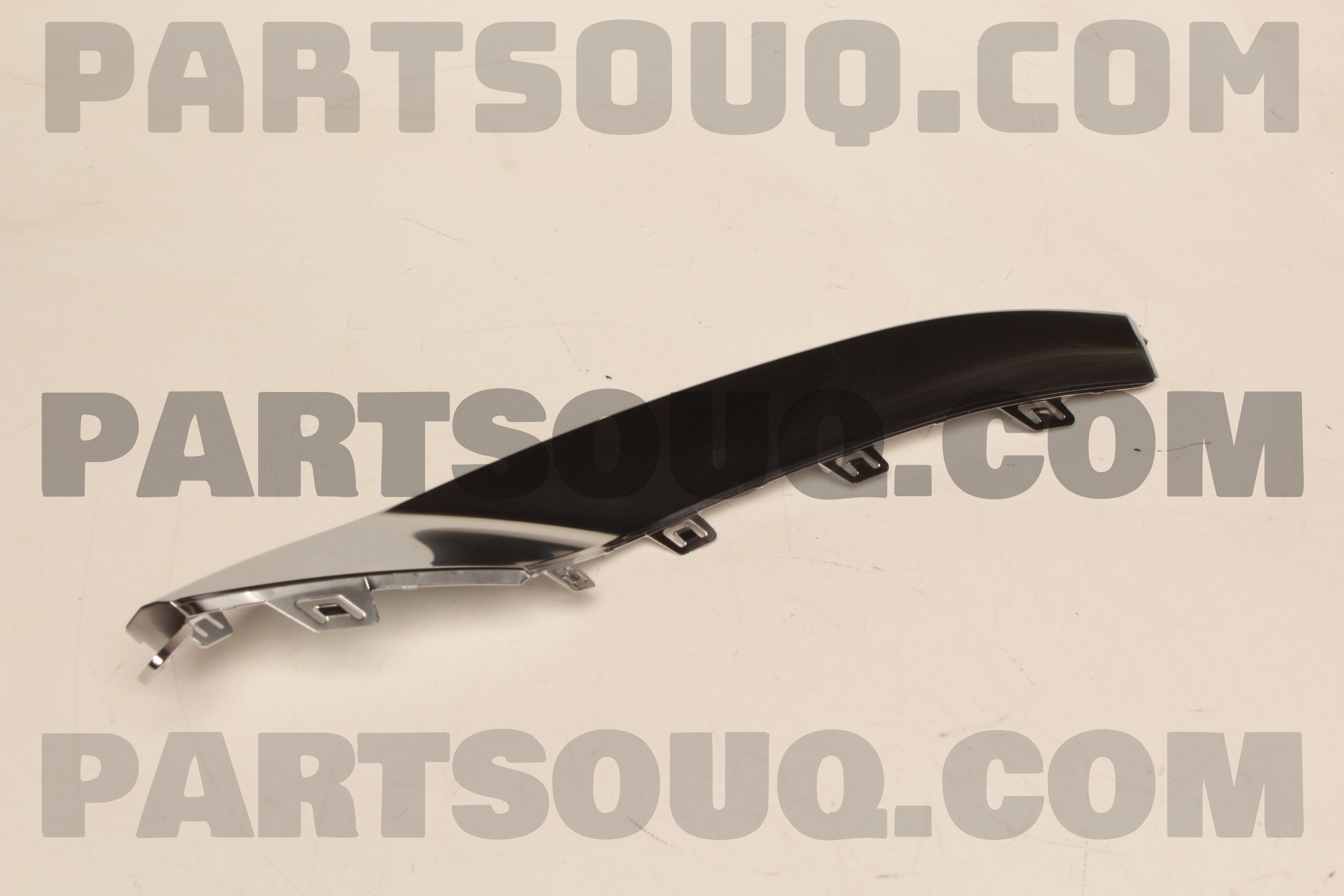 MOULDING-FRONT BUMPER,RH 86596R0020 | Hyundai / KIA Parts | PartSouq