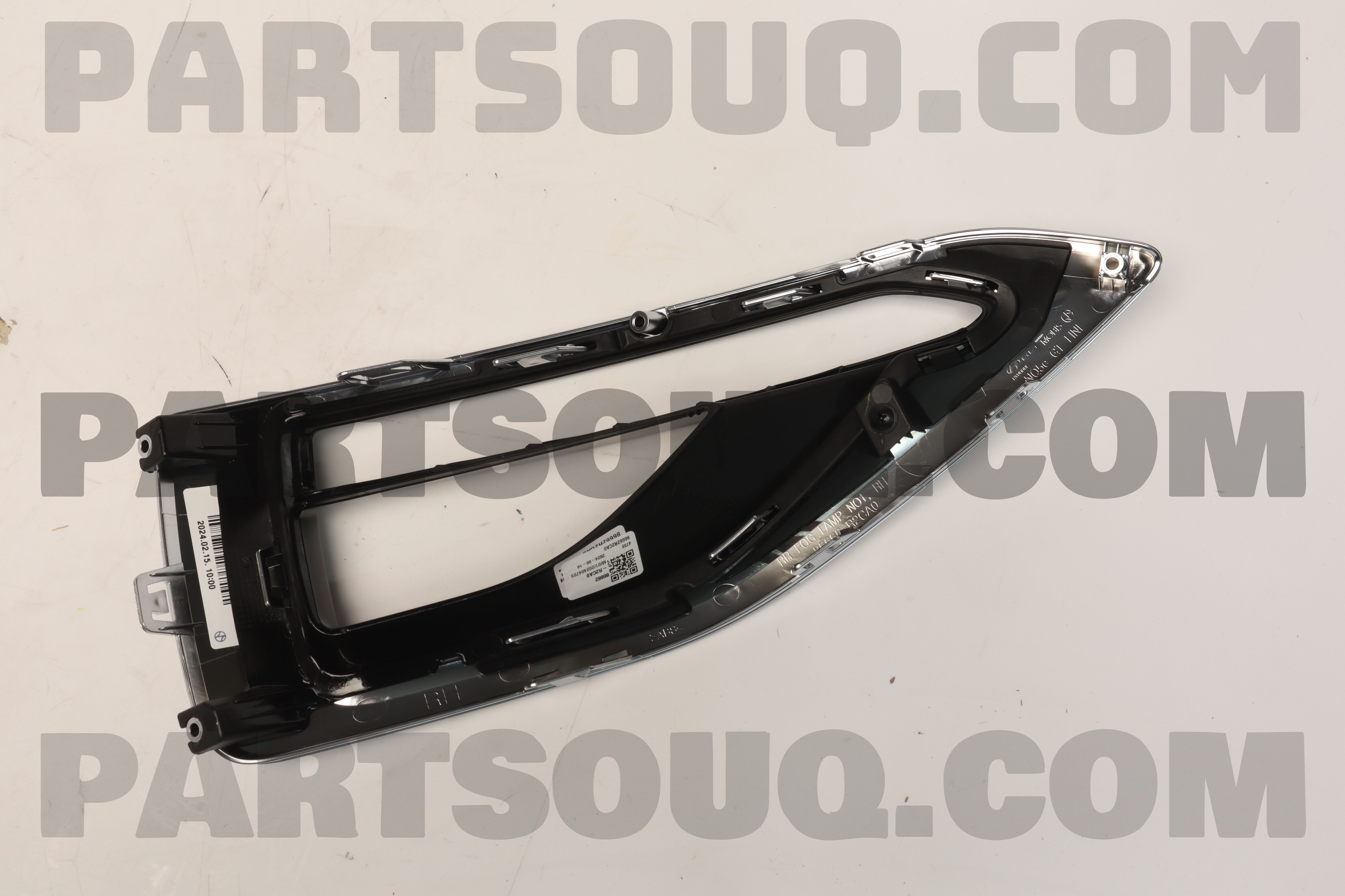オブジェ New OEM Kia OE Cover-Rr Bumper Fog 86662 M7010 | eBay