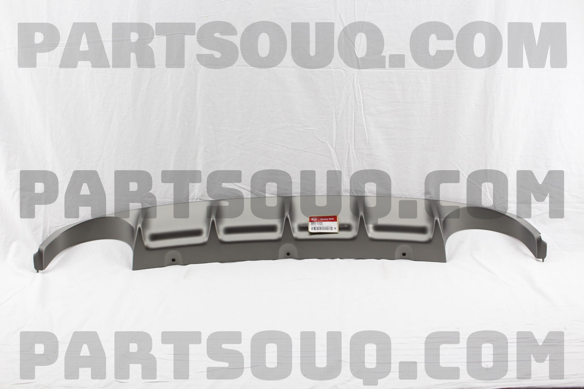 SKID PLATE-RR BUMPER 86665D4200 | Hyundai / KIA Parts | PartSouq