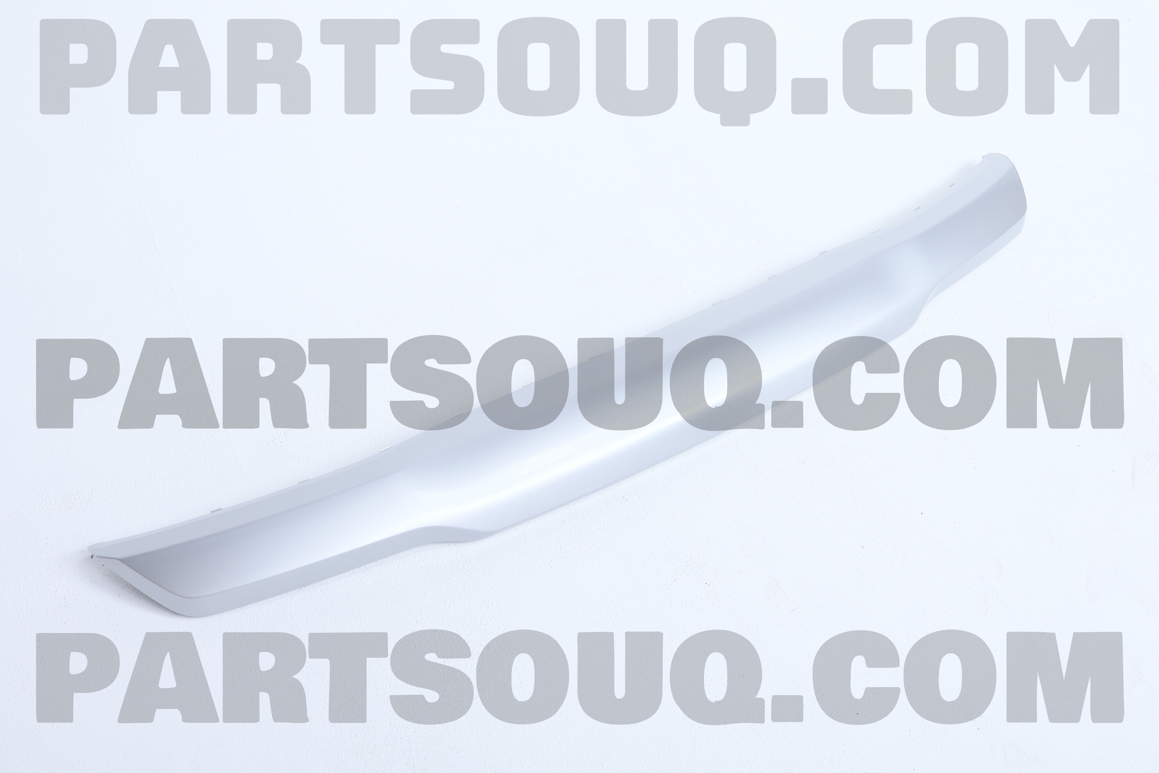 SKID PLATE-RR BUMPER 86670R0000 | Hyundai / KIA Parts | PartSouq