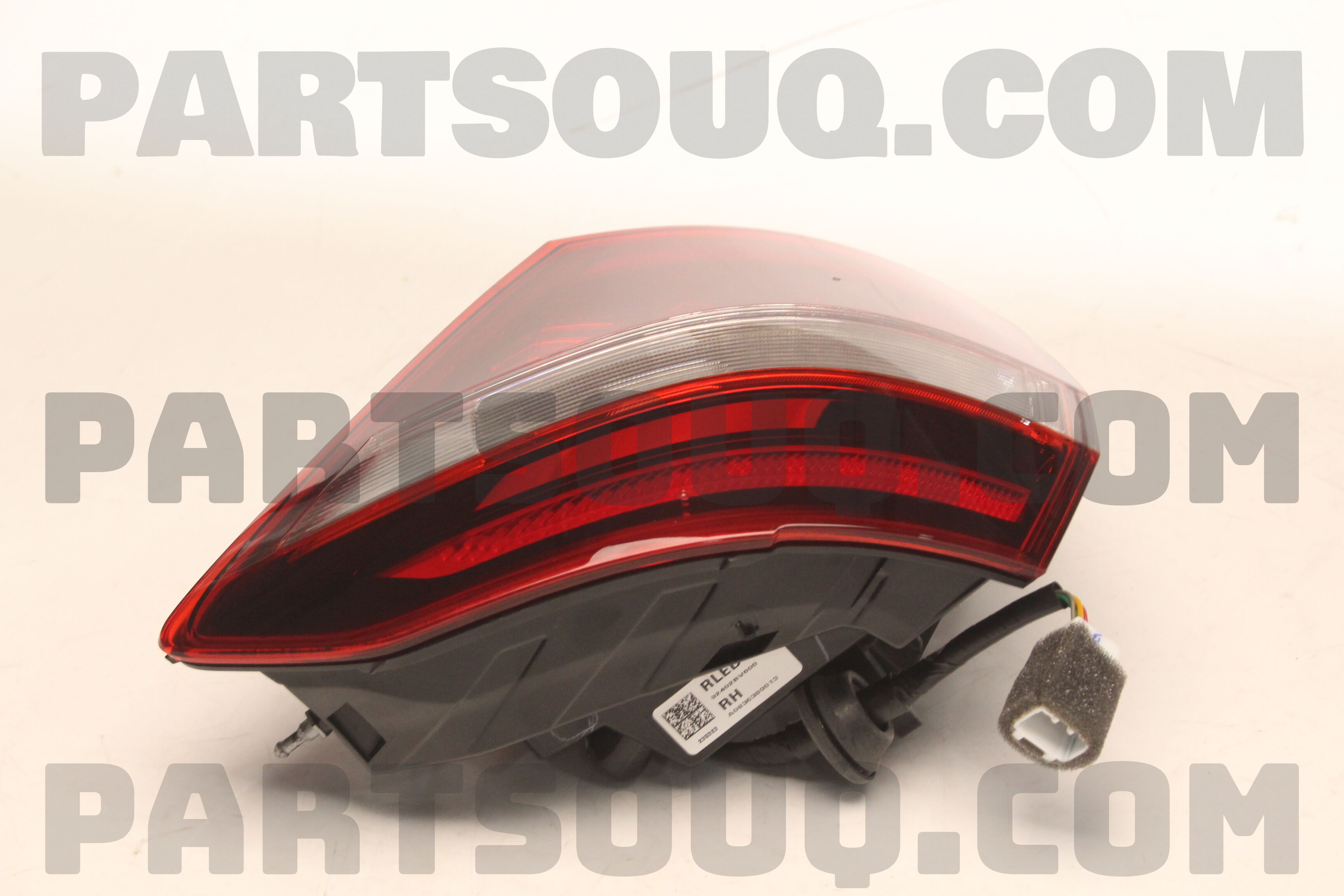 LAMP ASSY-REAR COMB OUTSIDE,RH 92402BV600 | Hyundai / KIA Parts | PartSouq