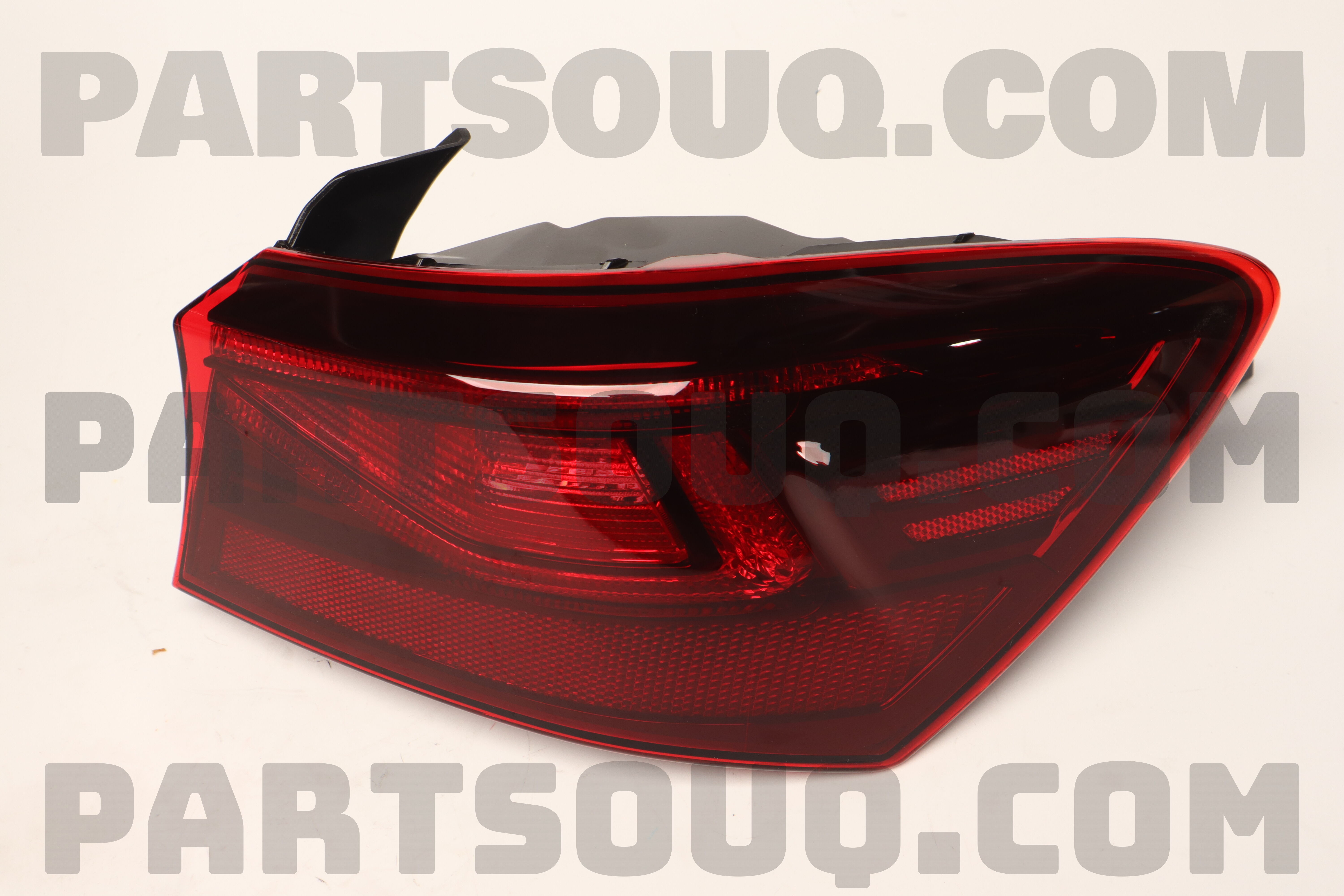 LAMPASSY-REARCOMB 92402M6000 | Hyundai / KIA Parts | PartSouq