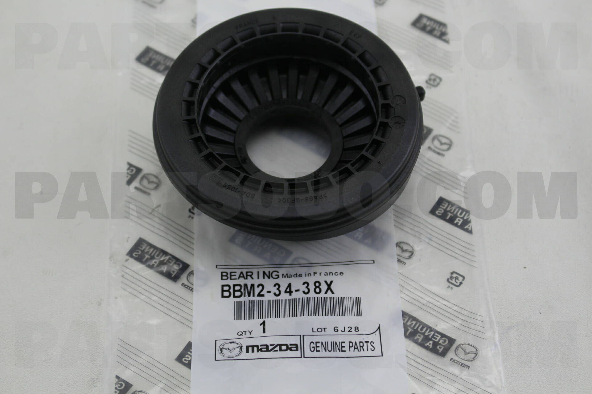 注目の RUBBER BUSHING,MTG. BBM23438X PartSouq | Parts Mazda | その他