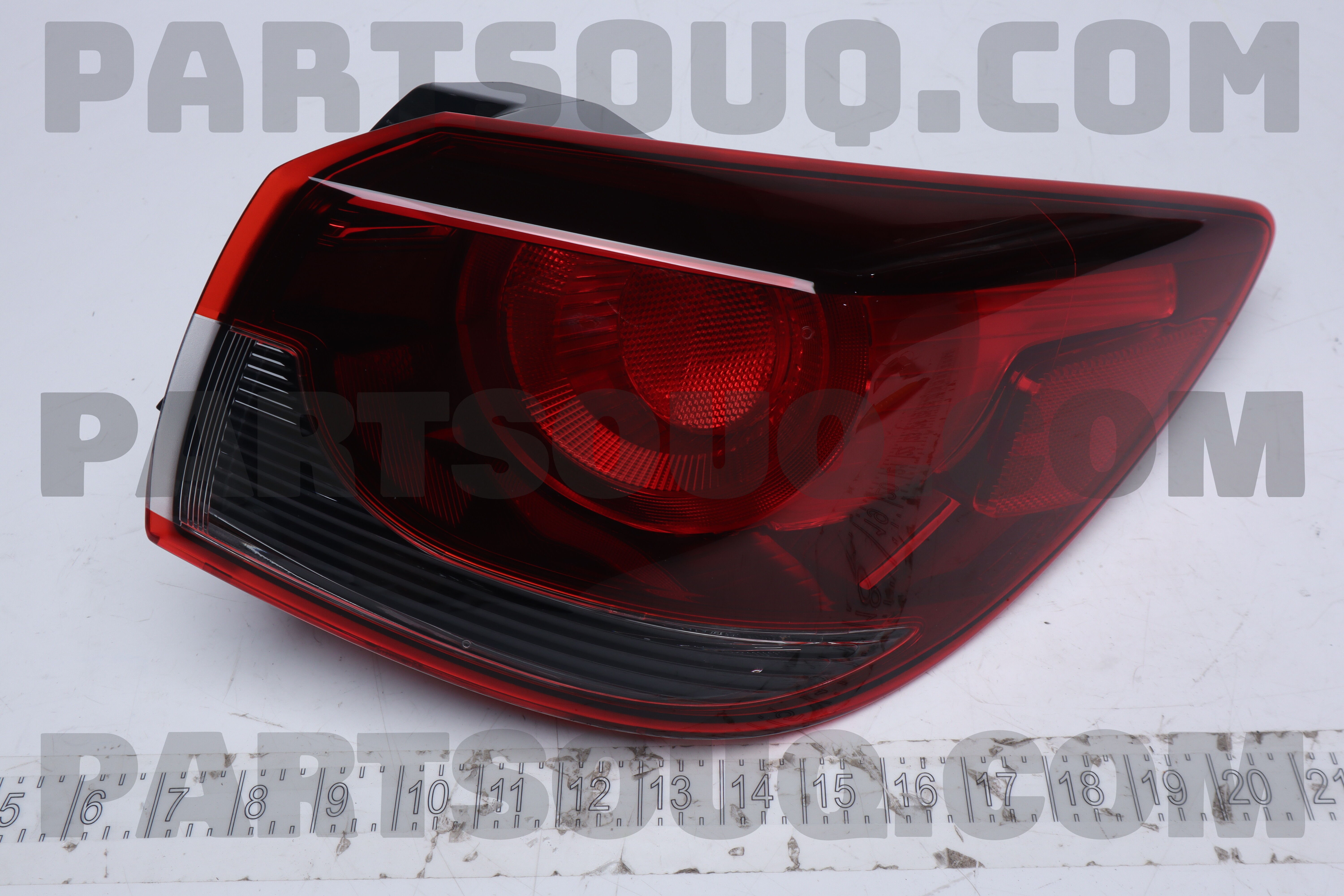 LAMP(R),RR COMB D43N51150B | Mazda Parts | PartSouq