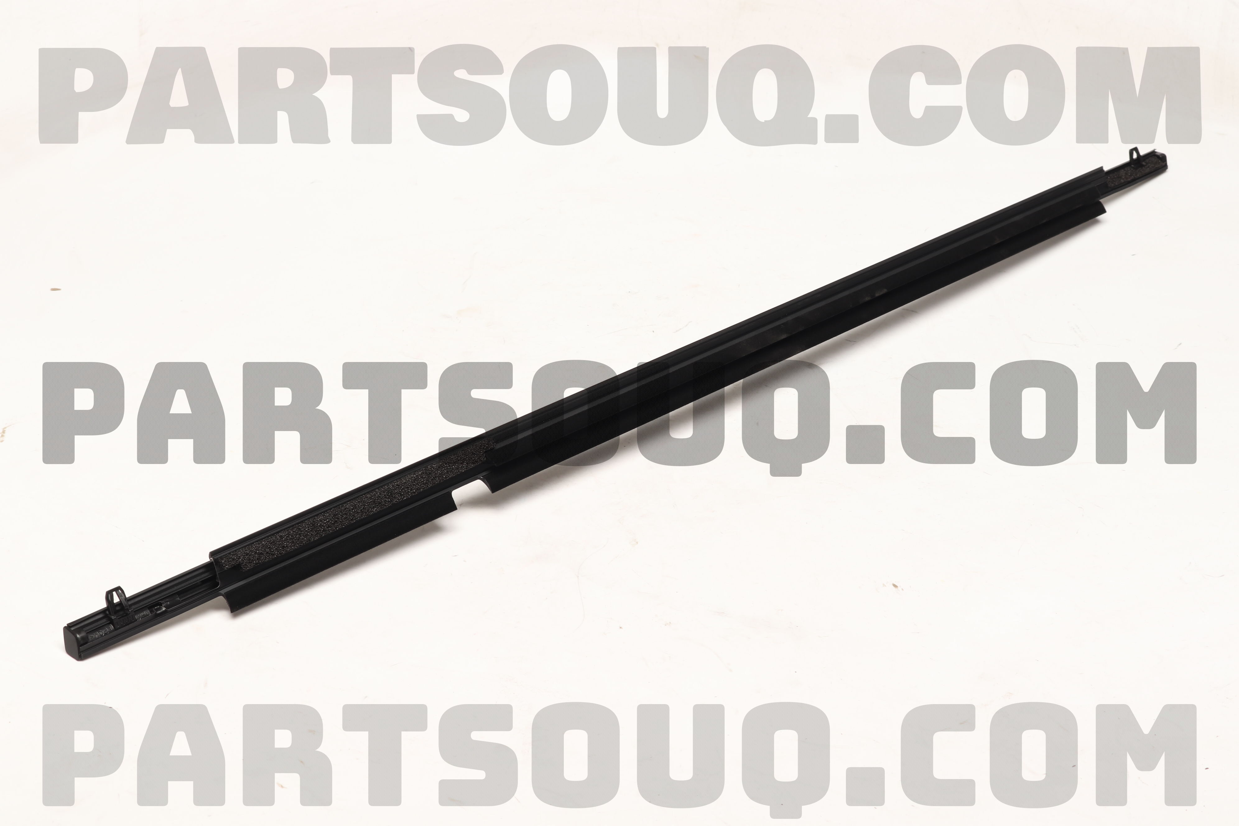 MOULD(R),RR.BELTLINE GHK150660E | Mazda Parts | PartSouq