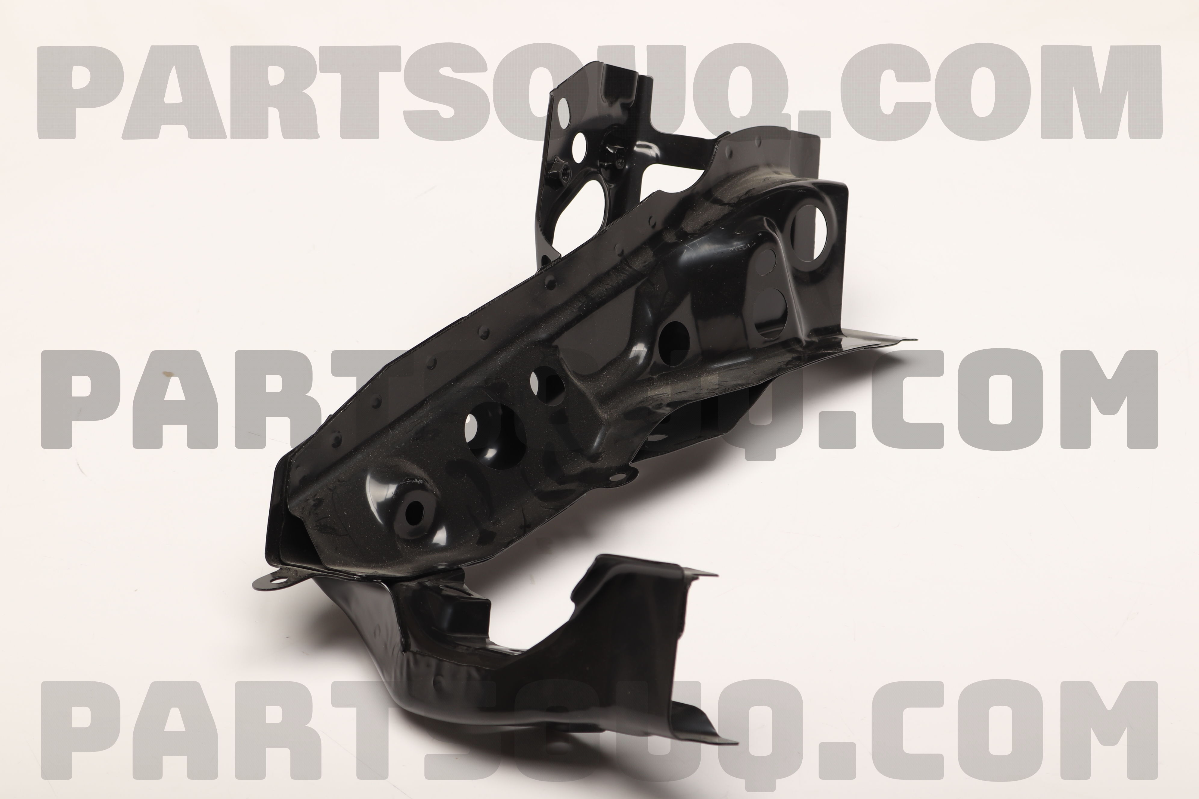 PANEL(L),SHROUD-SIDE GHP954140 | Mazda Parts | PartSouq