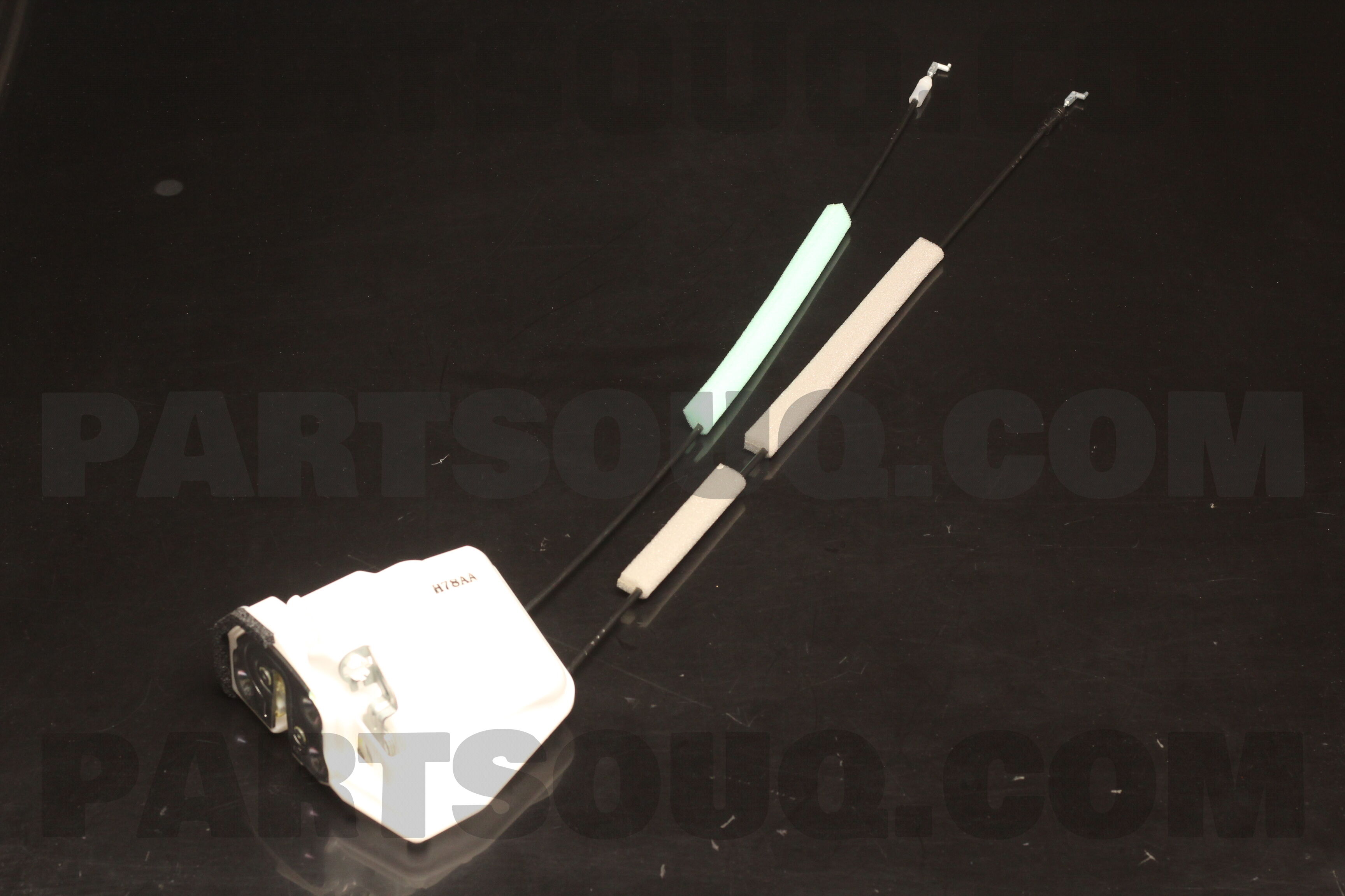 MAZDA 純正部品 ドアーロック(R)　 品番1A3758310B LOCK(R),DOOR GS1F58310B | Mazda Parts | PartSouq