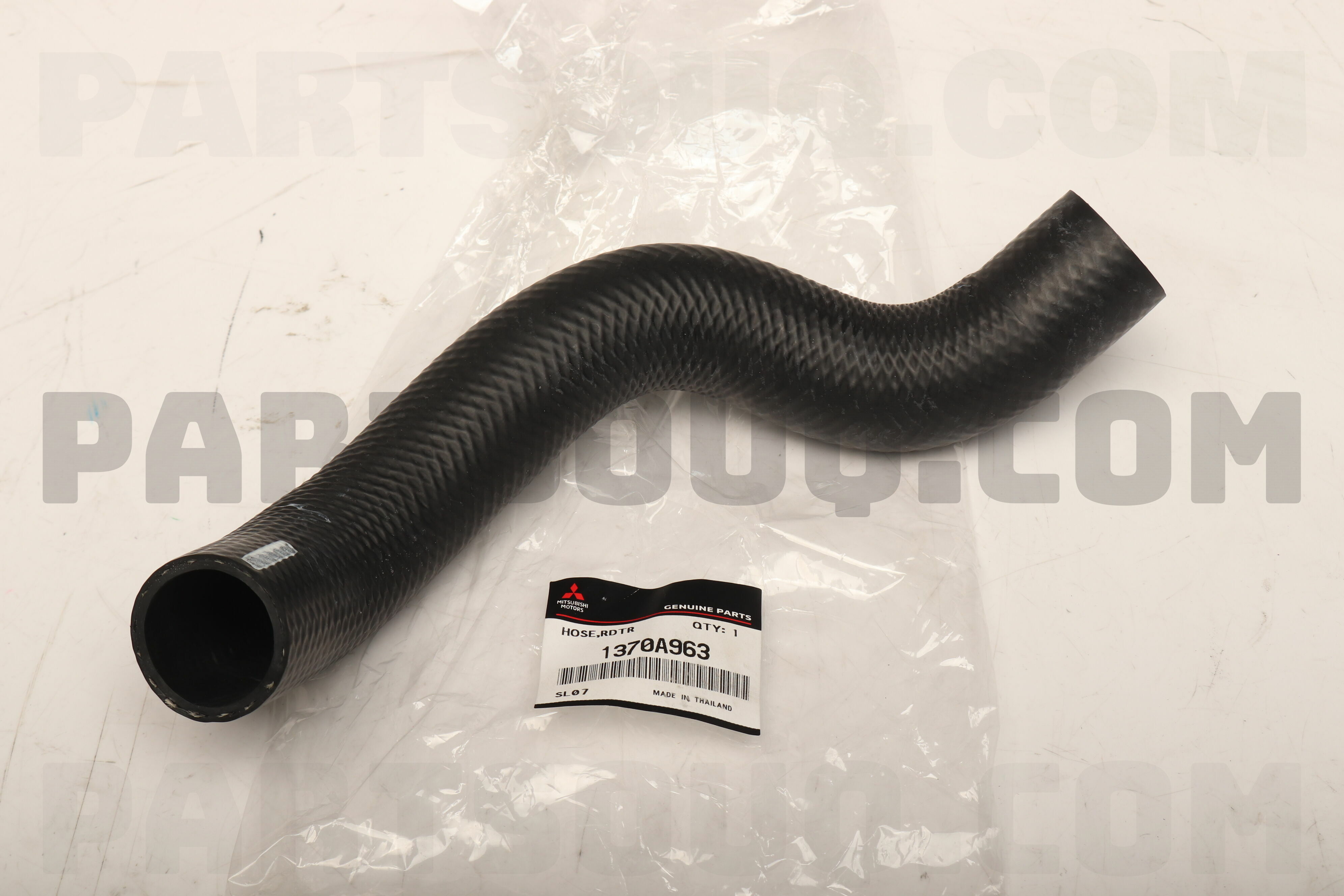 1370A963 Mitsubishi HOSE,RADIATOR,UPR