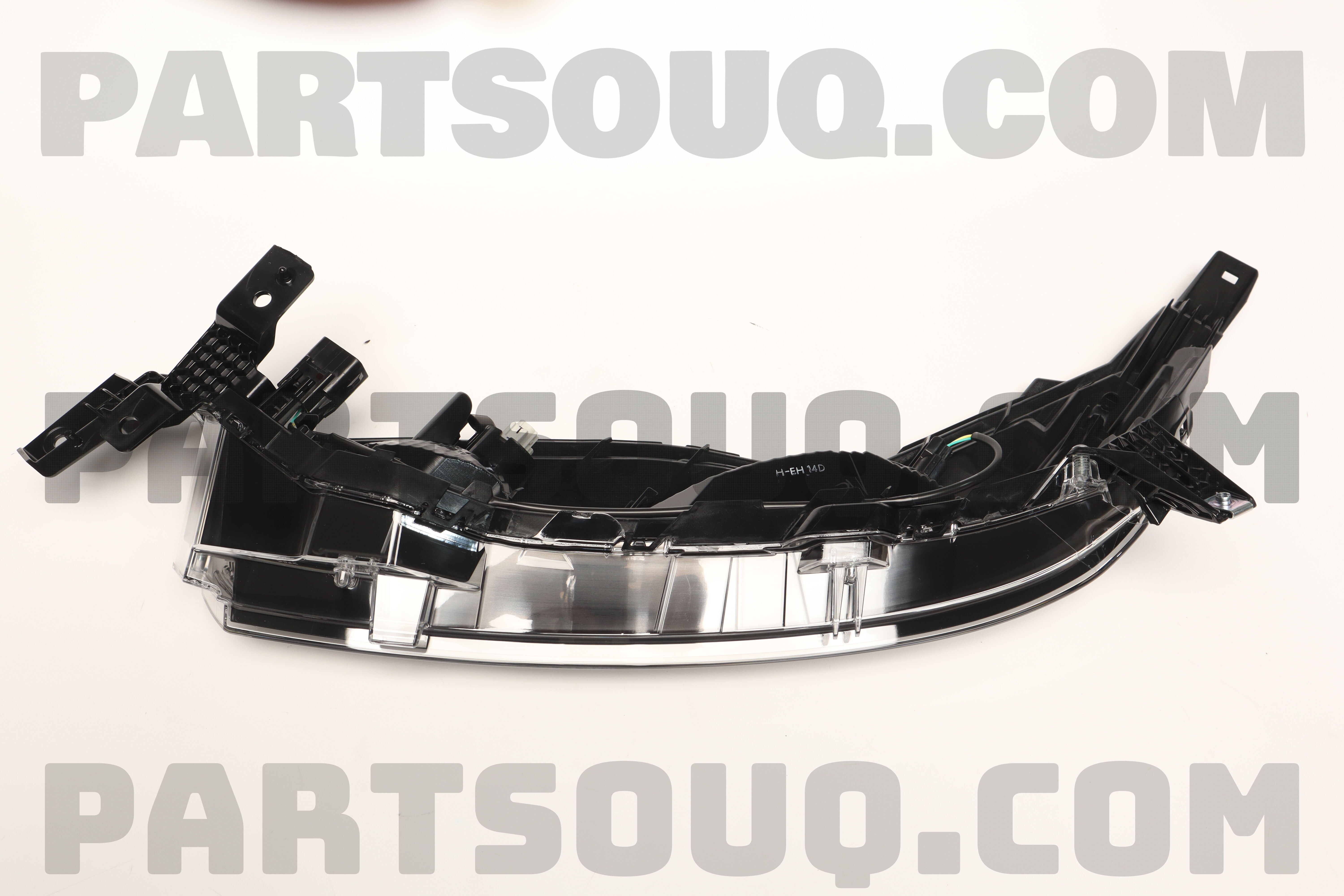 LAMP ASSY,COMB,FR RH 26120A000P | Mitsubishi Parts | PartSouq