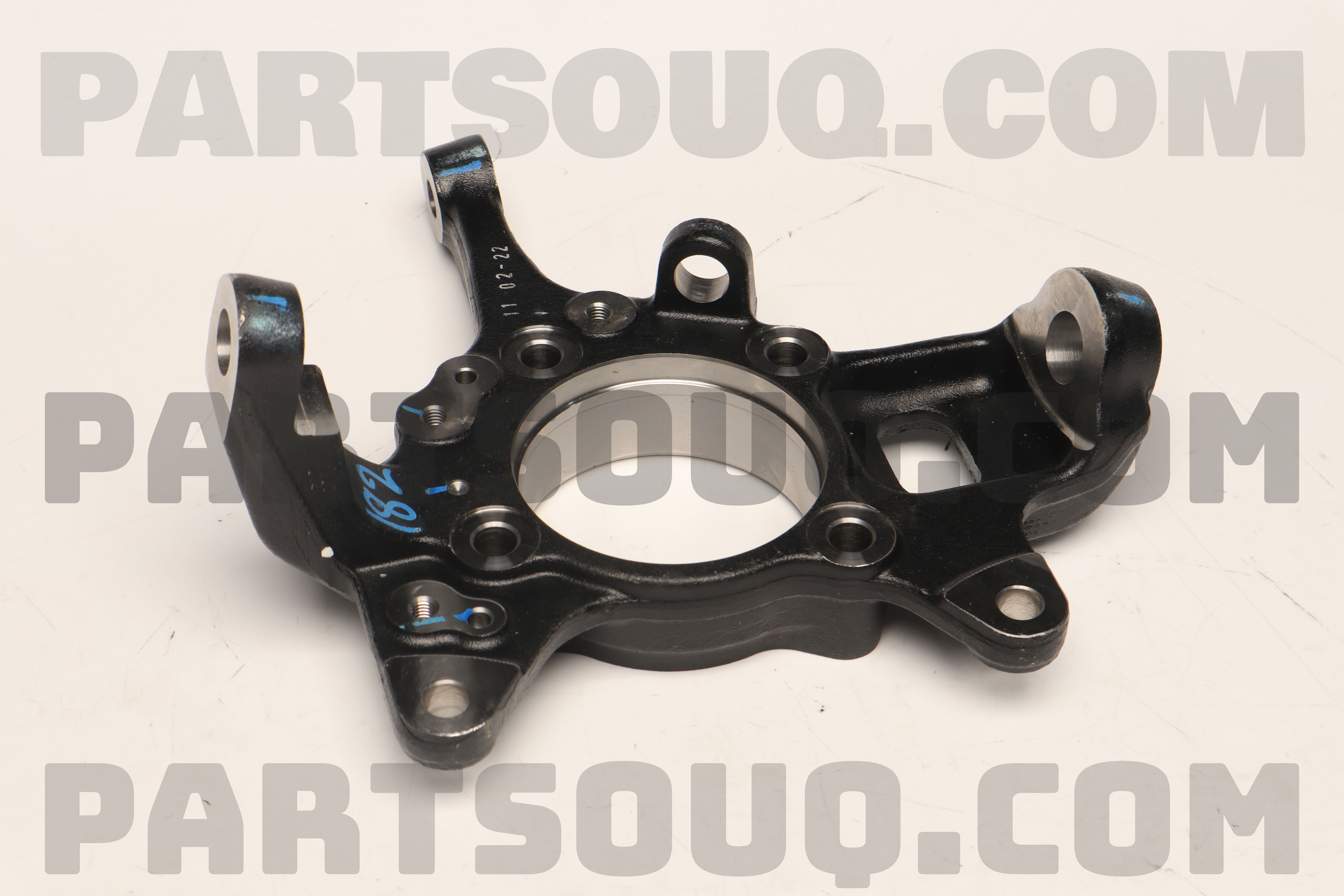 三菱 トラック17 KNUCKLE,LH 3870A182 | Mitsubishi Parts | PartSouq