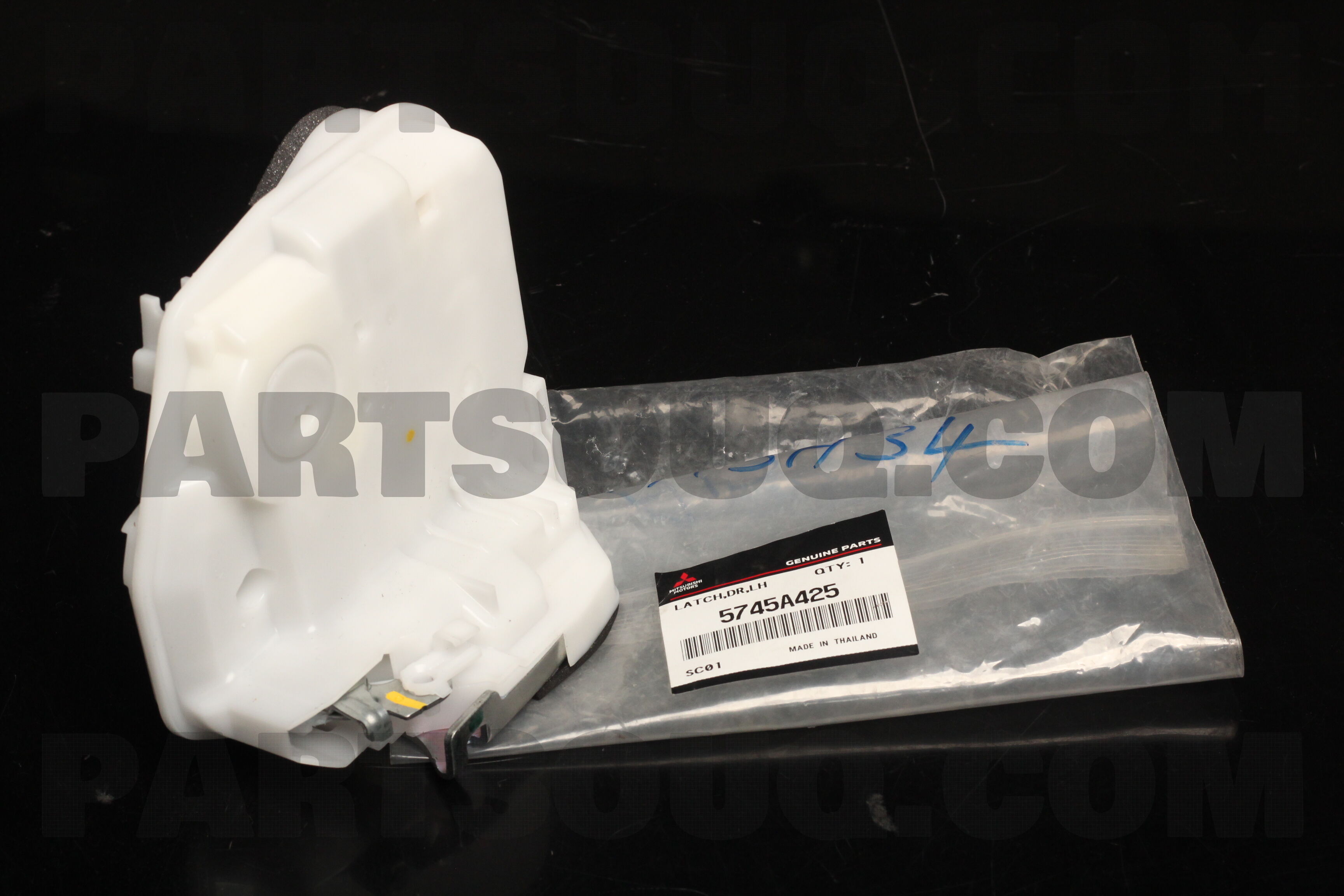 LATCH,RR DOOR,LH 5745A425 | Mitsubishi Repuestos | PartSouq