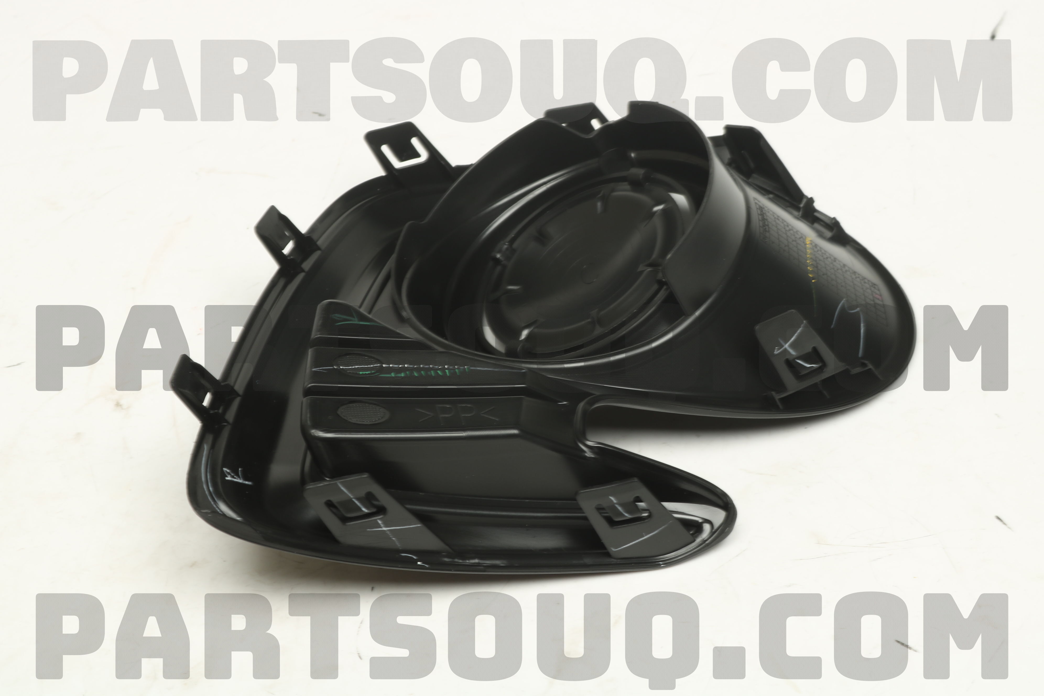 GARNISH,FR BUMPER,RH 6402A278 | Mitsubishi Parts | PartSouq