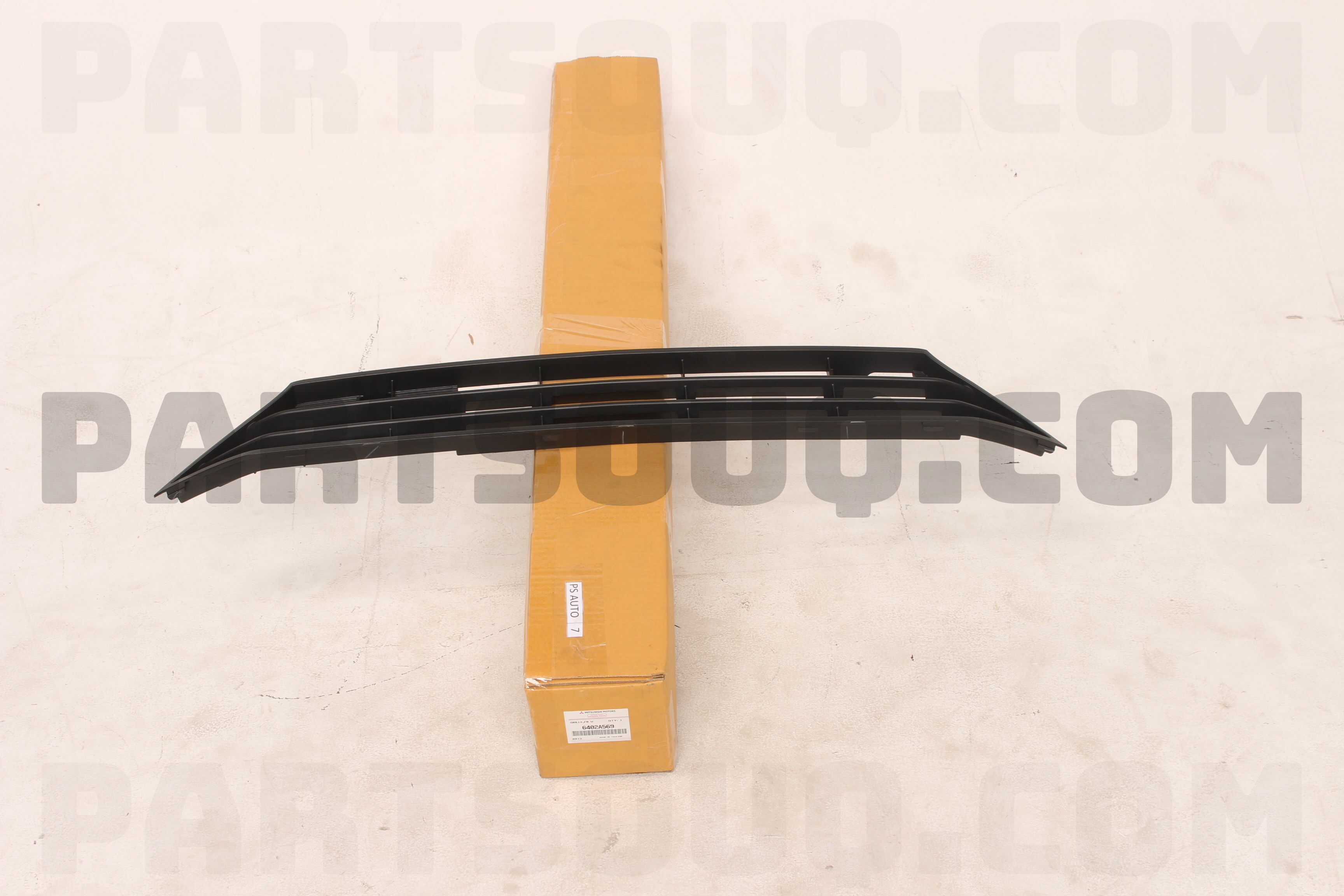 GRILLE,FR UNDER 6402A569 | Mitsubishi Parts | PartSouq