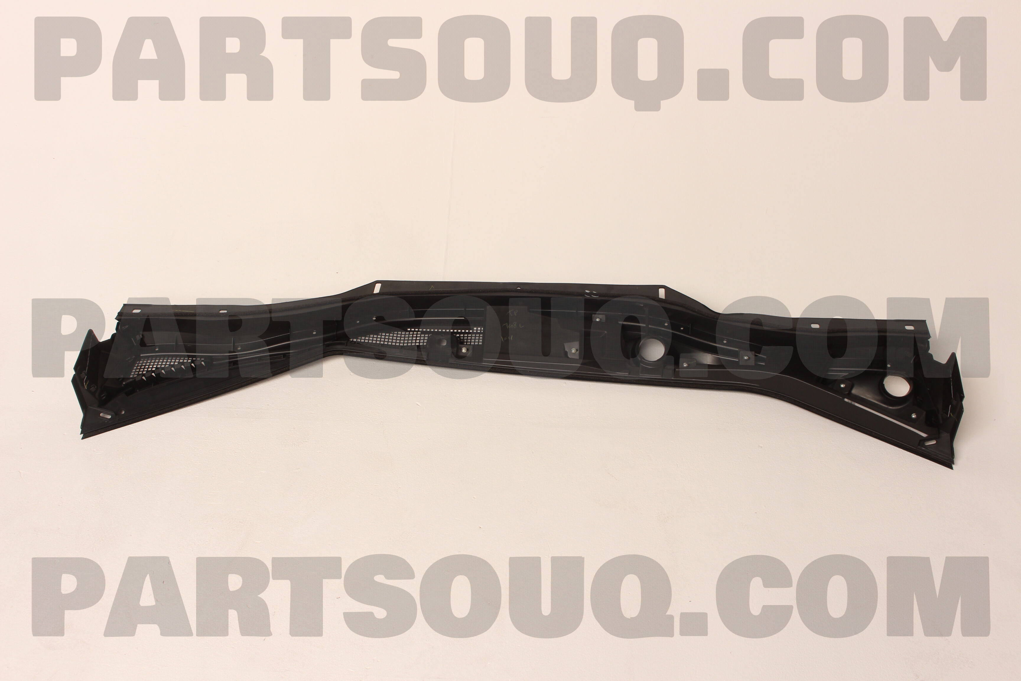 GARNISH,FR DECK 7405A748 | Mitsubishi Parts | PartSouq