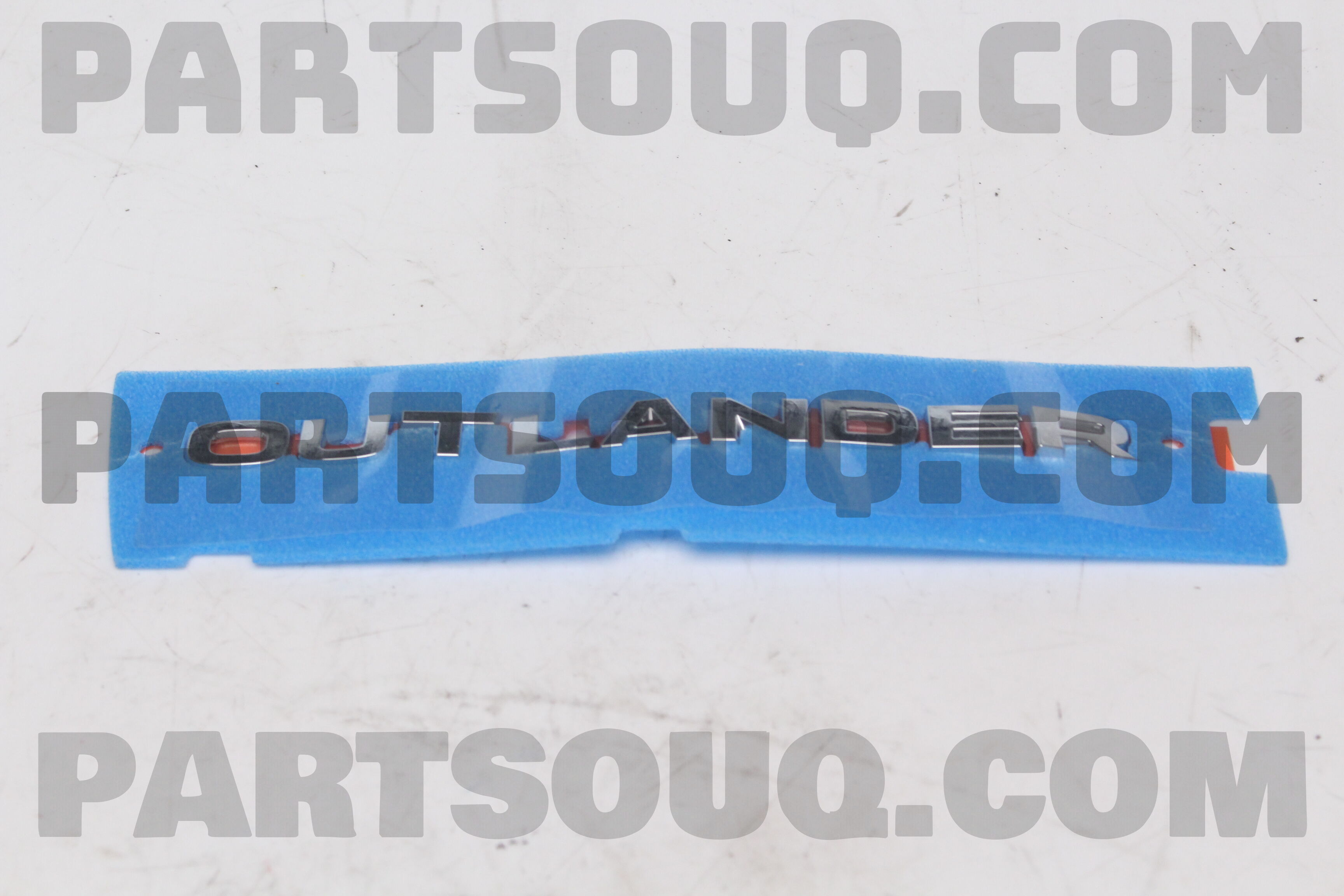 7415A744 Mitsubishi MARK,OUTLANDER