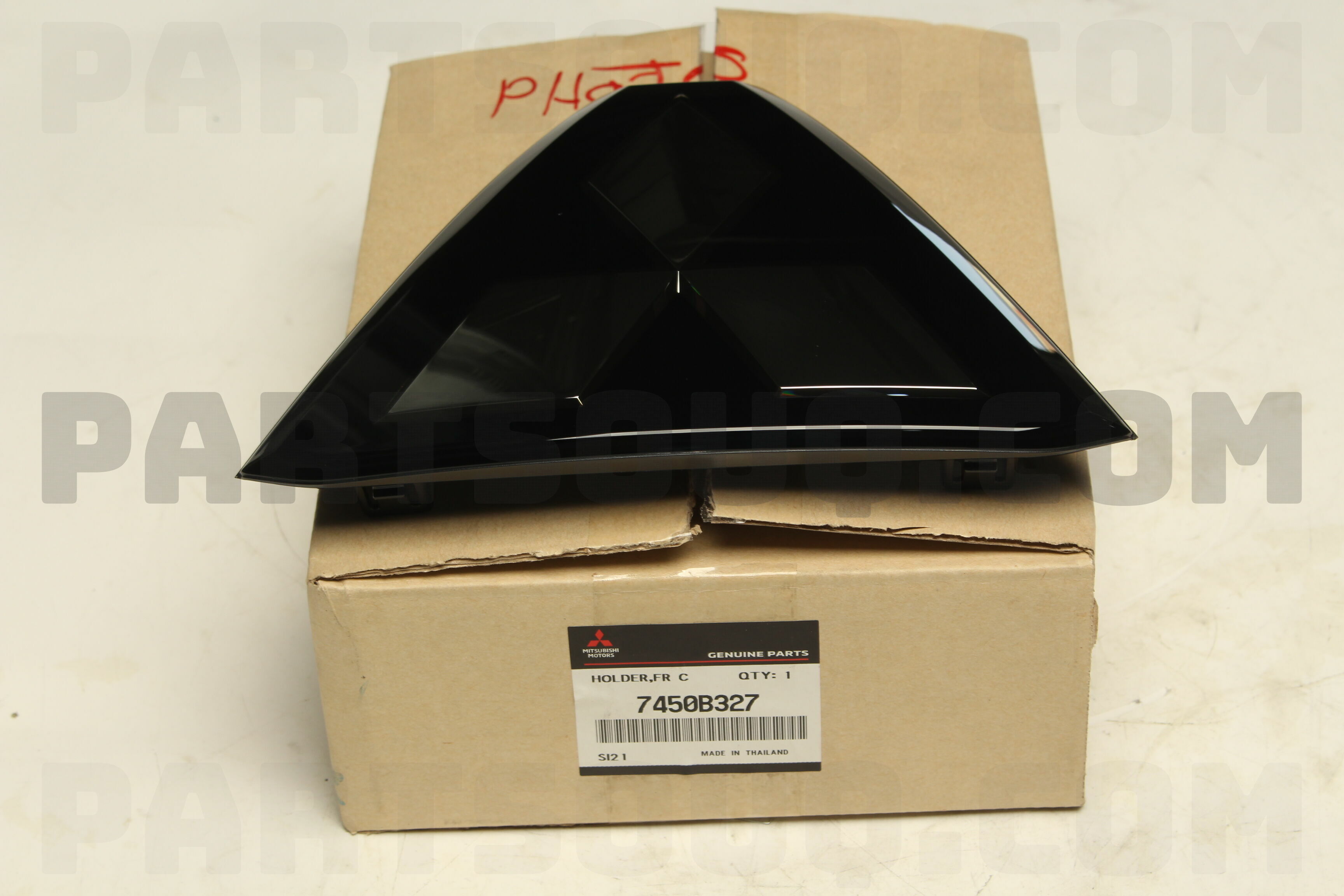 HOLDER,FR CTR MARK 7450B327 | Mitsubishi Parts | PartSouq