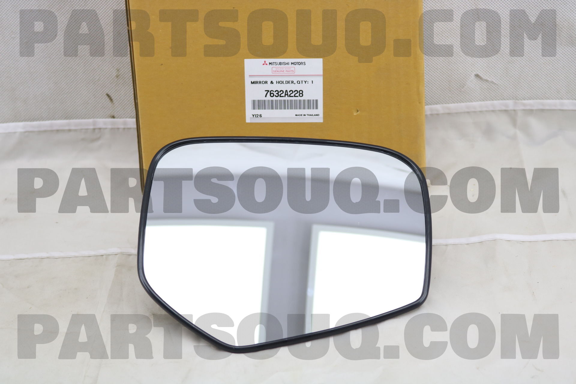 MIRROR & HOLDER,DOOR,RH 7632A228 | Mitsubishi Parts | PartSouq