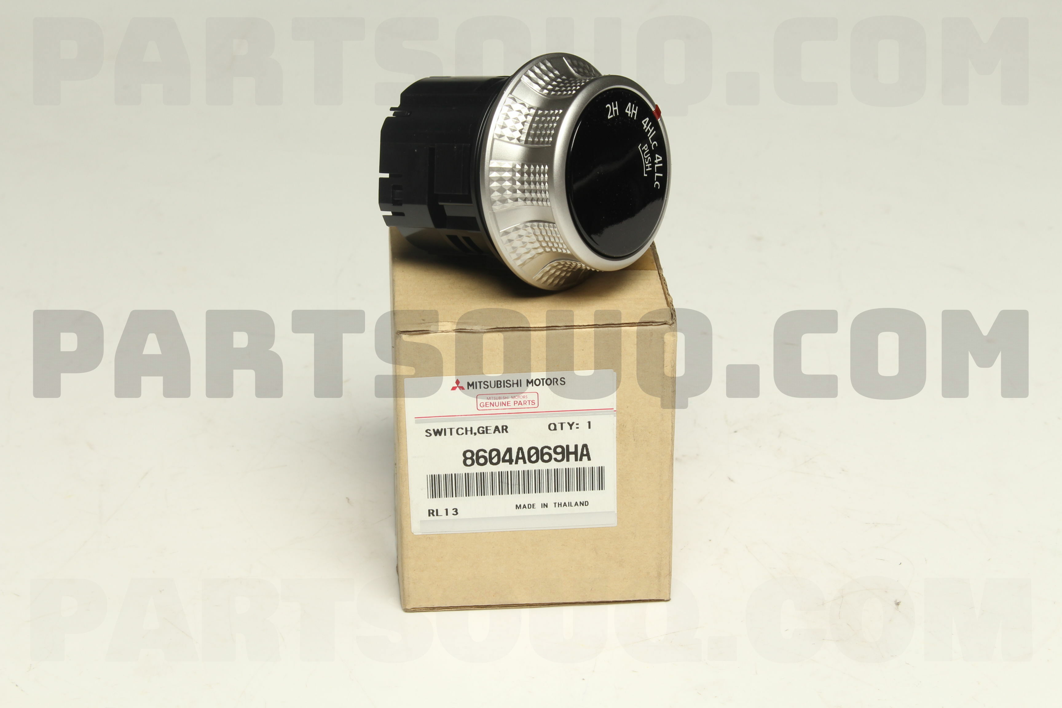バッチ　4個 SWITCH,GEARSHIFT 4WD 8604A069HA | Mitsubishi Parts | PartSouq