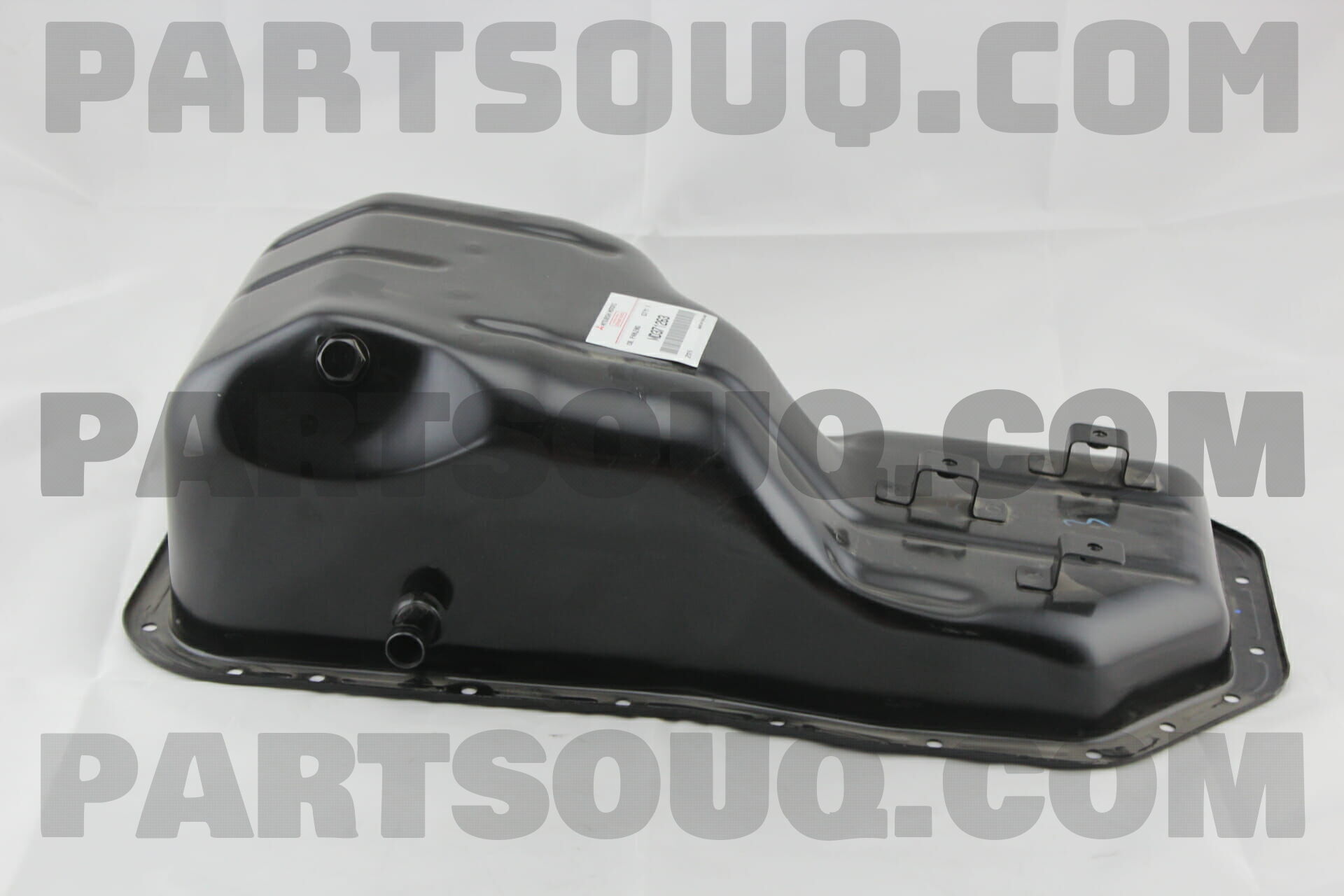 OIL PAN,ENG MD371263 Mitsubishi Parts PartSouq