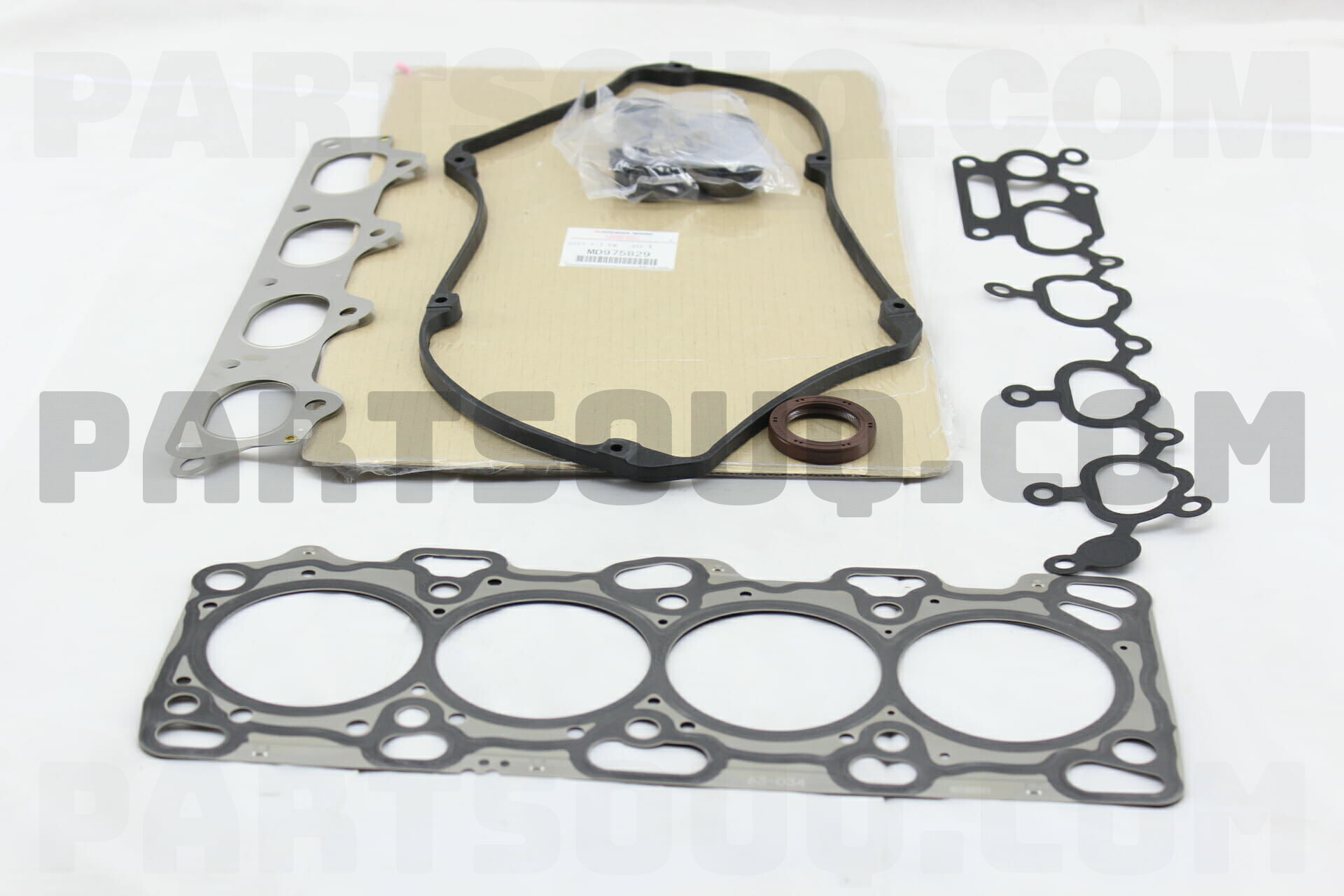 【お買得】 KIT,ENG GSKT OVERHAUL,UPR PartSouq | Parts Mitsubishi | MD975829 クラブ