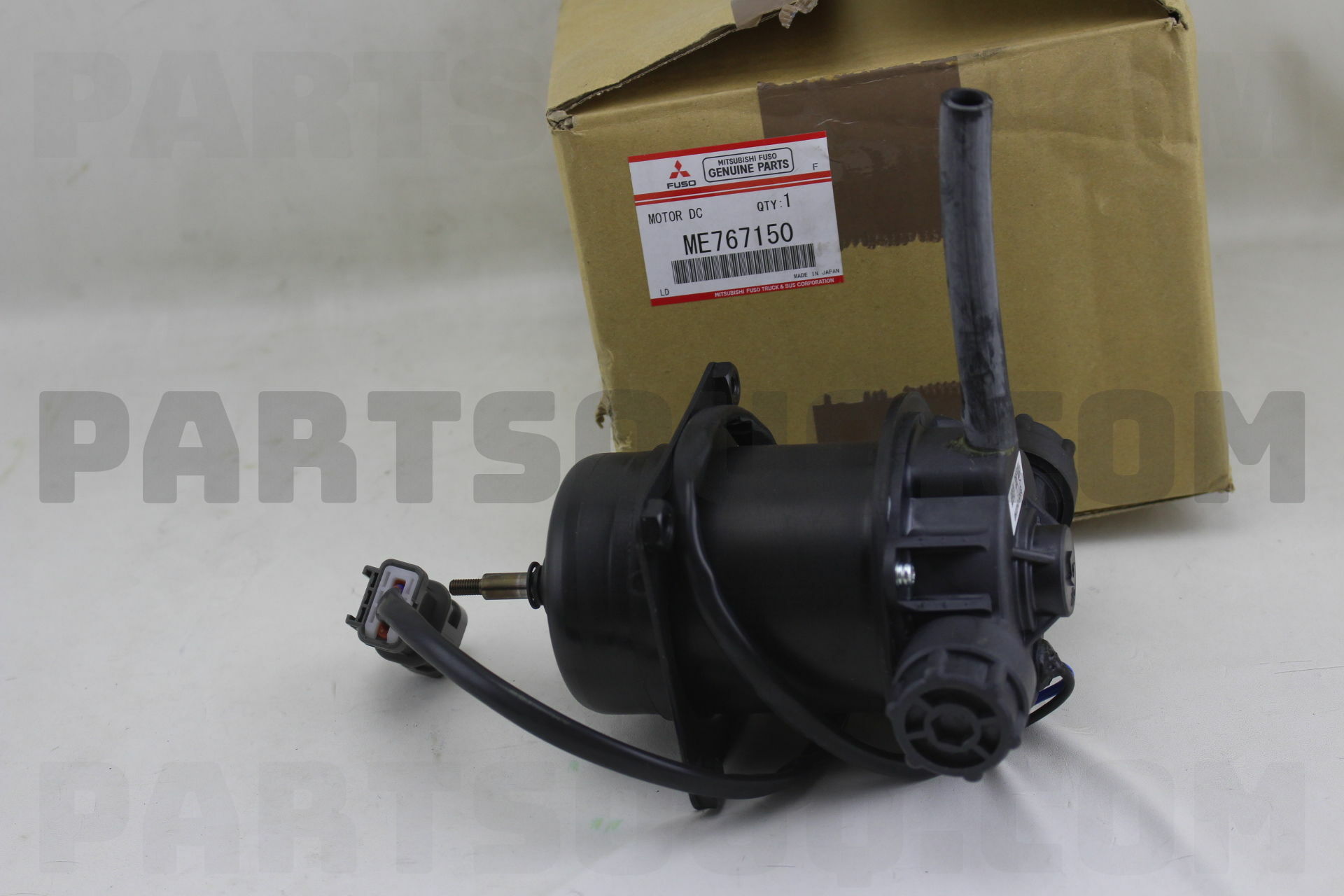 【送料無料/即納】  MOTOR,A/C CONDENSER PartSouq | Parts FUSO | ME767150 スニーカー