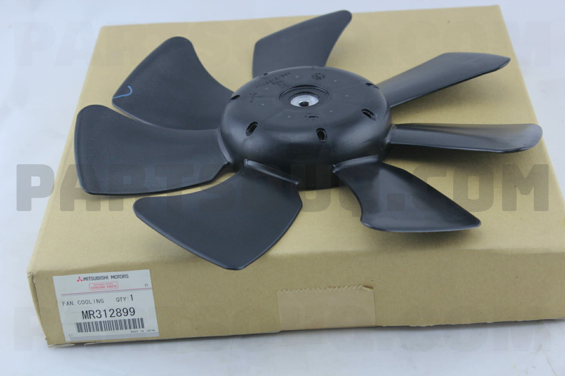 Mitsubishi вентилятор. Mitsubishi mr312899. Mr312899. Вентилятор охлаждения Мицубиси Лансер 10. Крыльчатка вентилятора Митсубиси Аутлендер 2015.