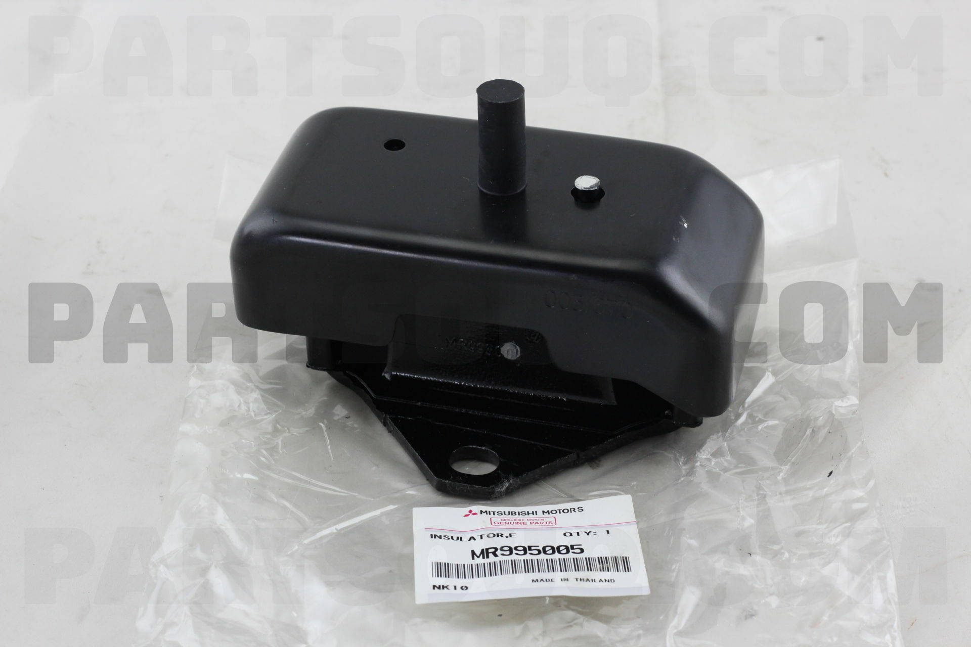 Insulator Eng Mounting Mr Mitsubishi Parts Partsouq