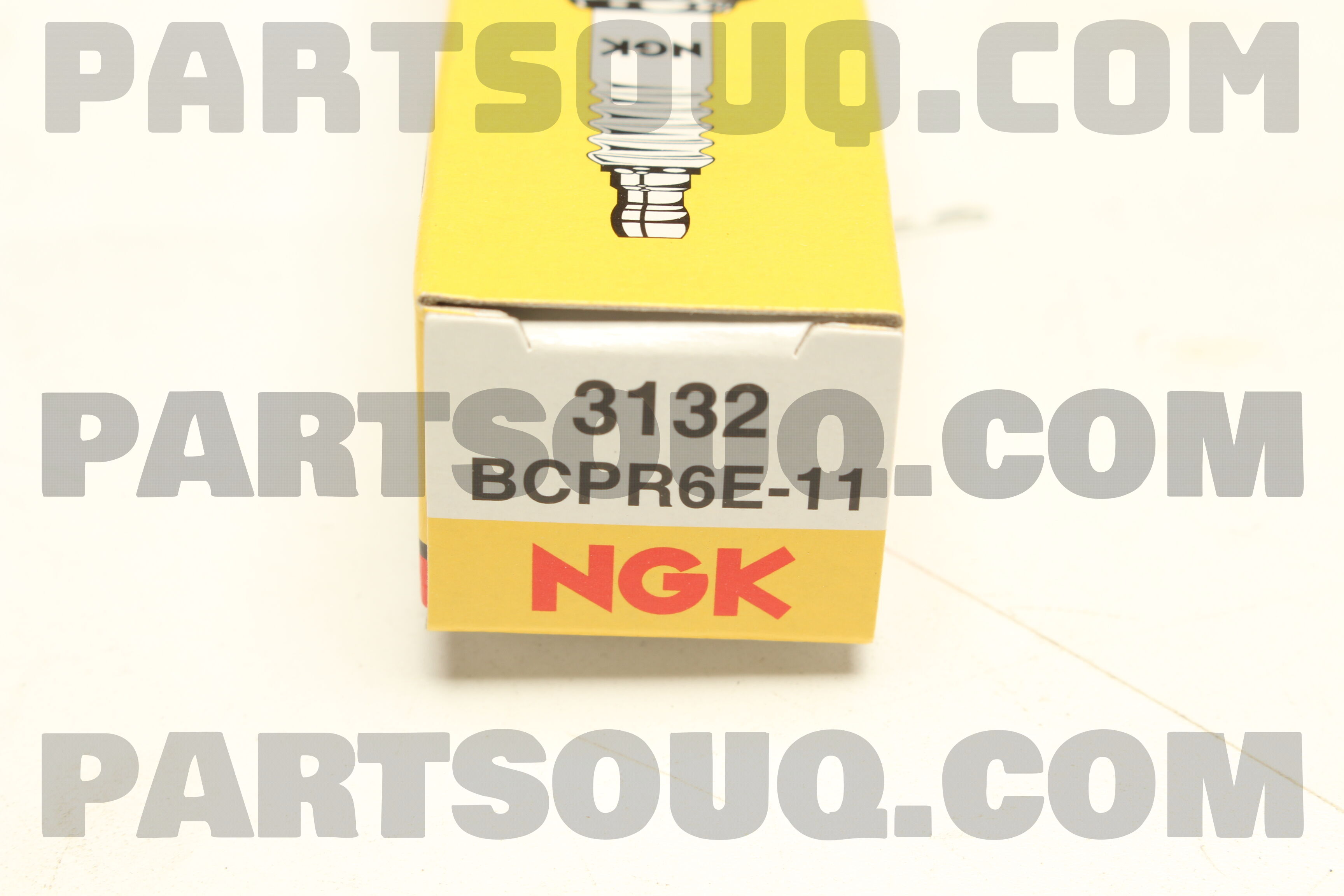 2x NGK BCPR6E-11 (3132) Standard Zuendkerze