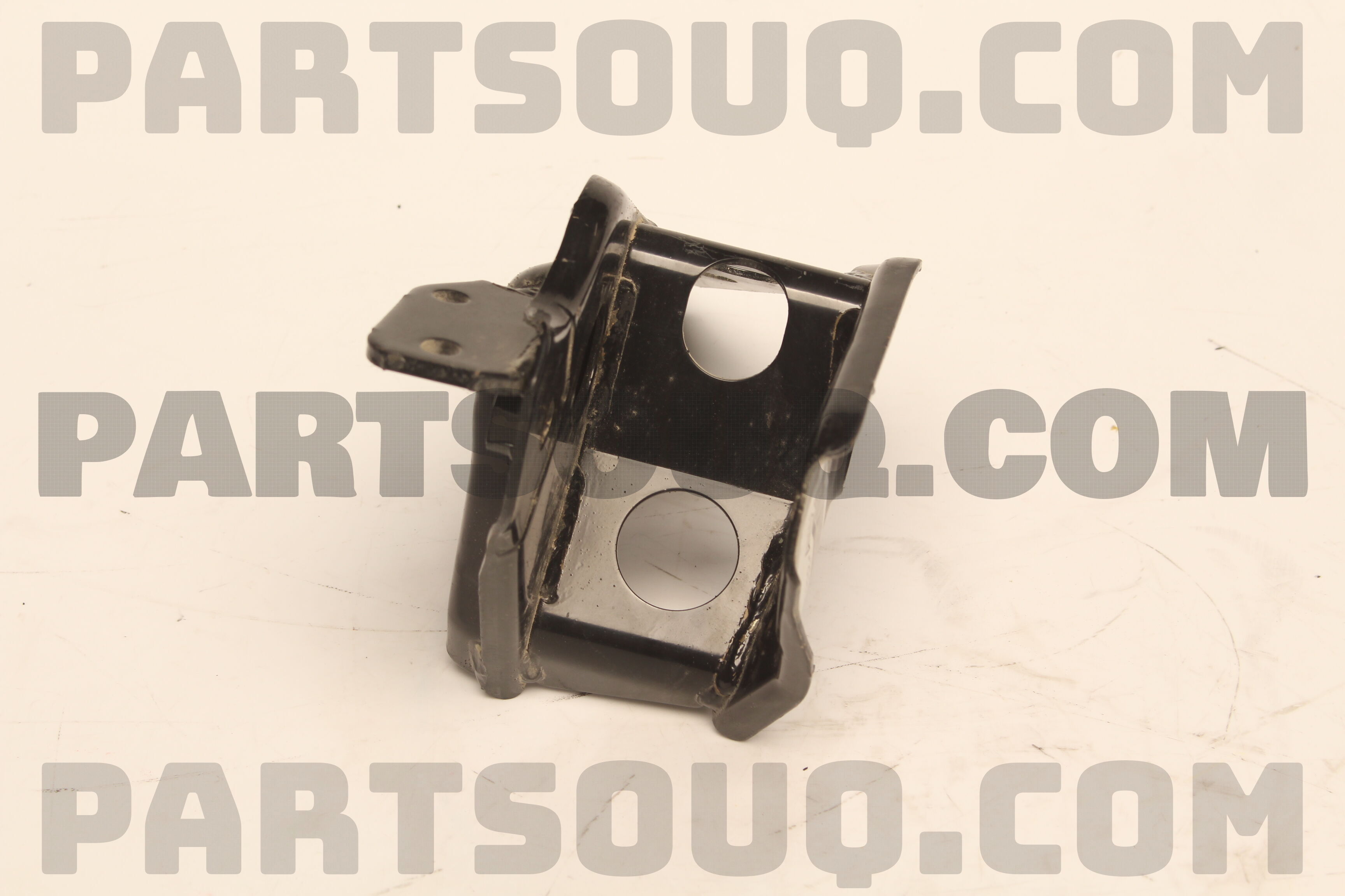 BRACKET-ENGINE MOUNTING,REAR 113324M400 | Nissan Parts